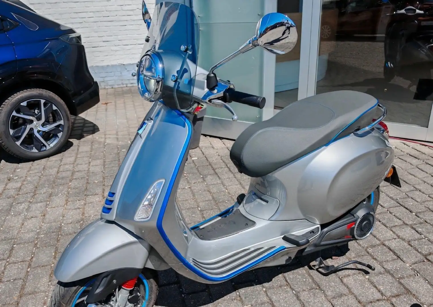 Vespa Elettrica 70 km/h Elettrica - Pure Electric 70 Km/h Motociclo Plateado - 2