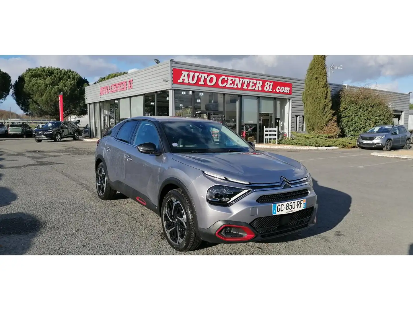 Citroen C4 1.2 PureTech 130 Feel Pack Grijs - 1