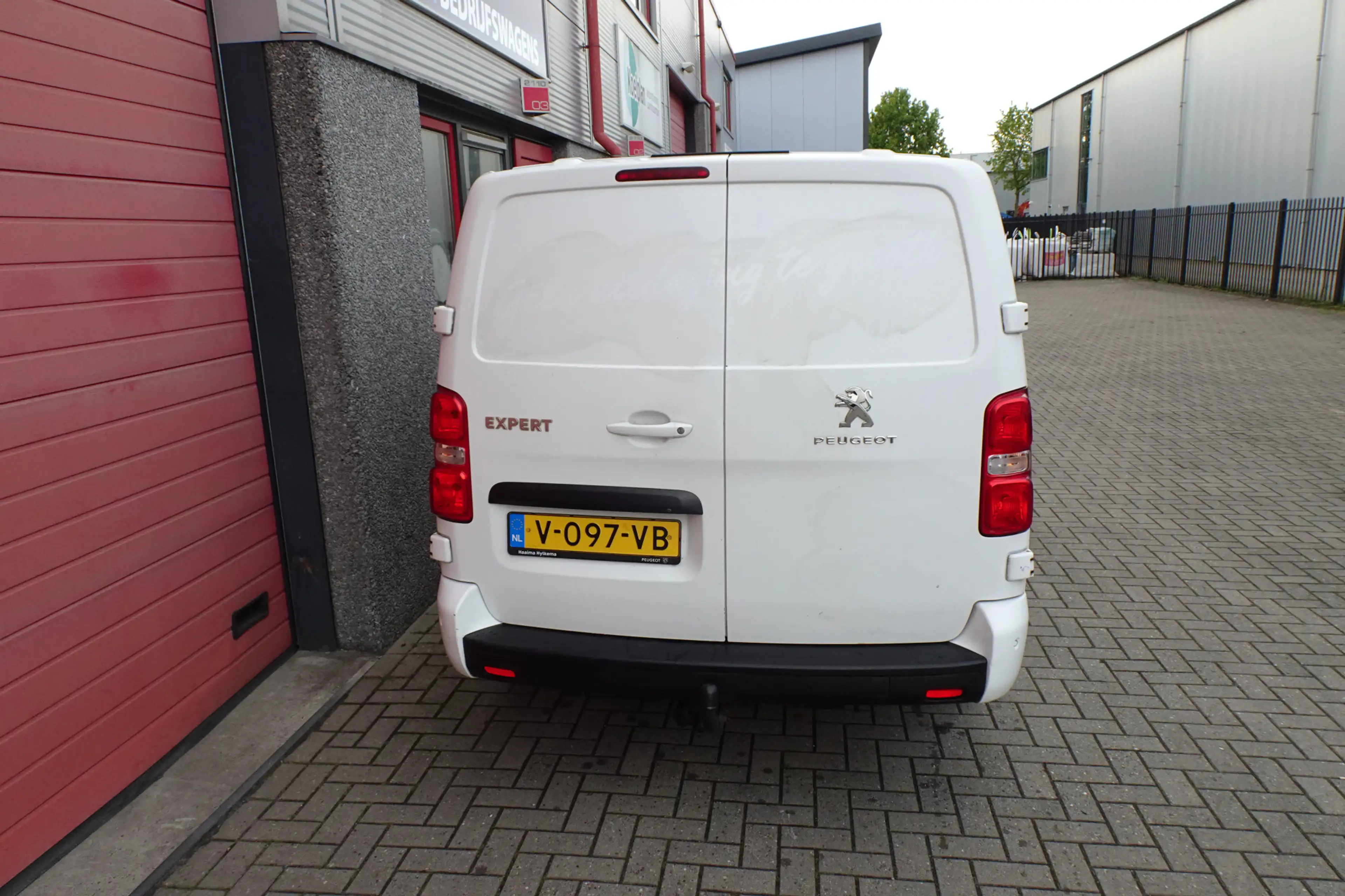 Peugeot Expert 231L 2.0 BlueHDI 180 Premium Pack airco 3 zits — photo 14