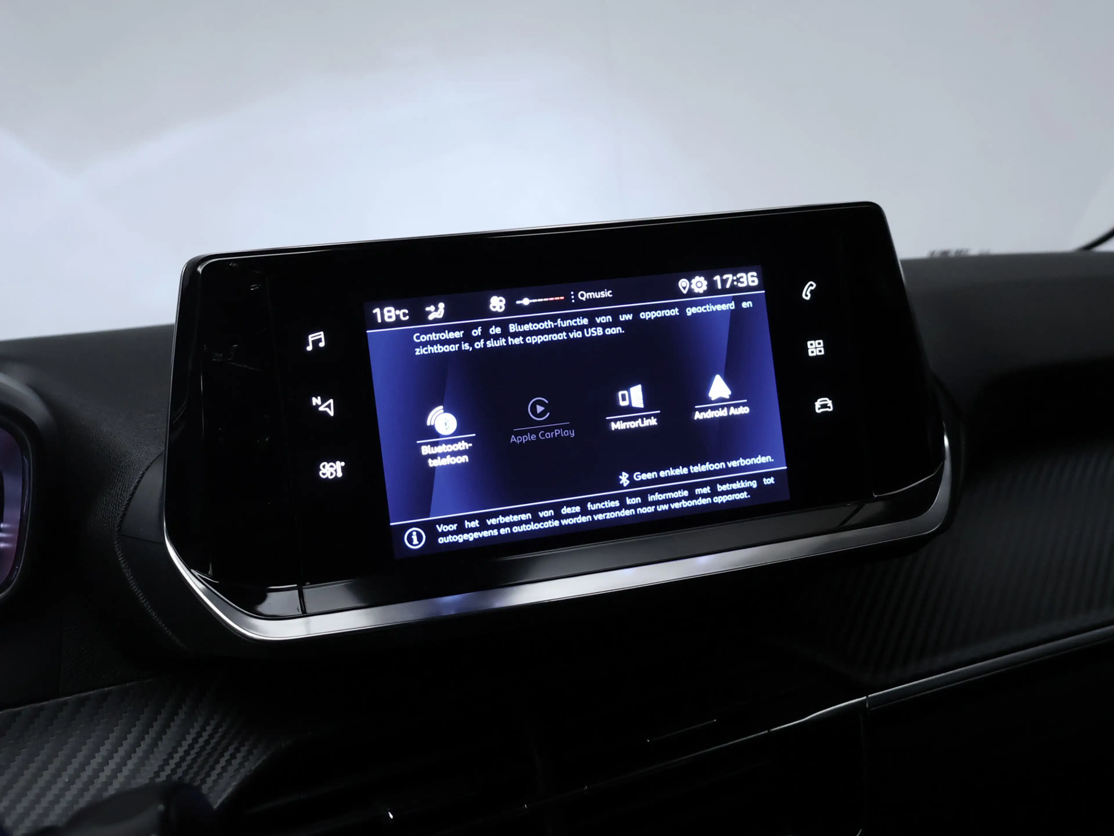 Peugeot 208 1.2 PureTech Allure Sport (APPLE CARPLAY,NAVI,CAME — photo 19