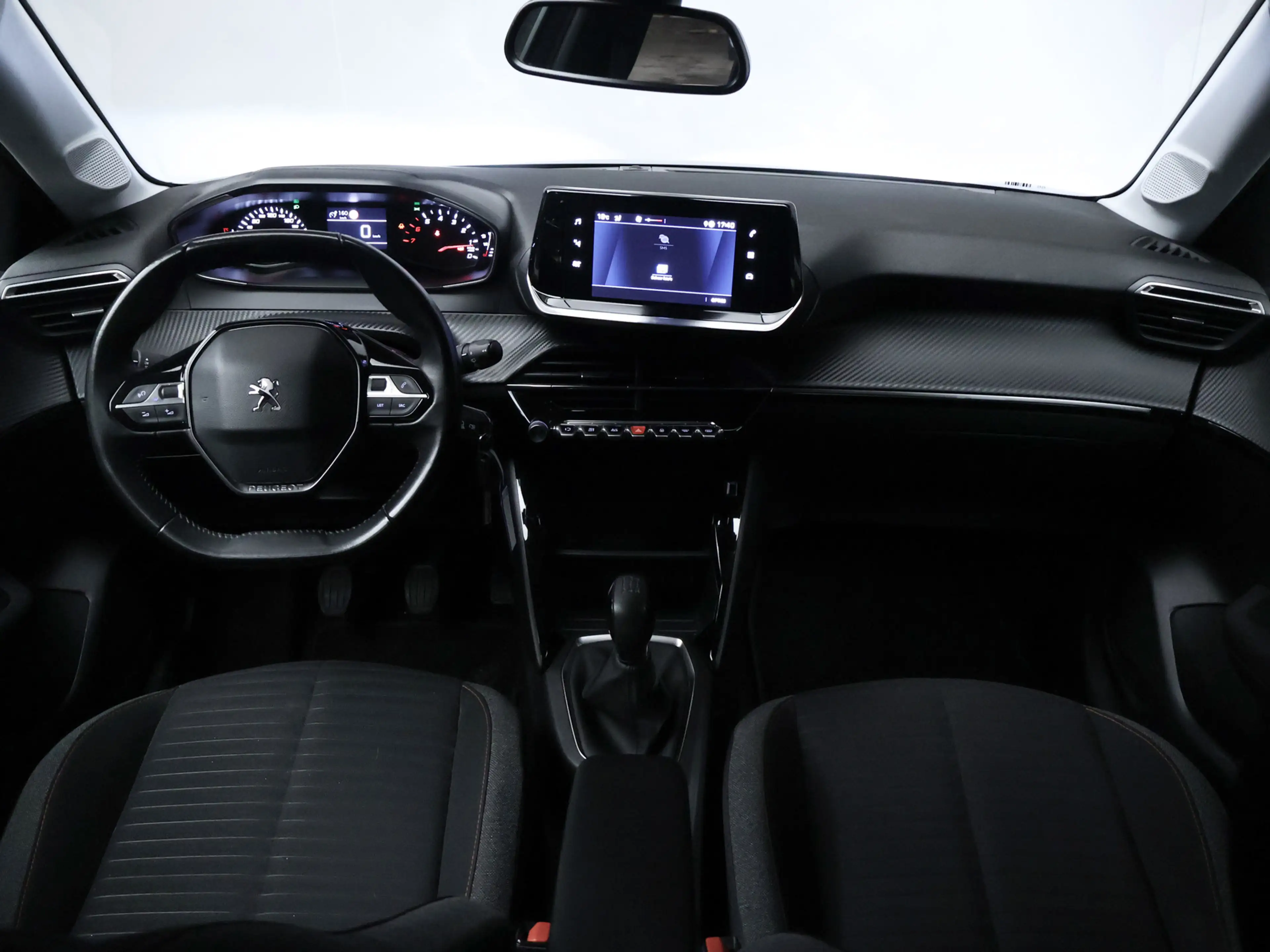 Peugeot 208 1.2 PureTech Allure Sport (APPLE CARPLAY,NAVI,CAME — photo 7