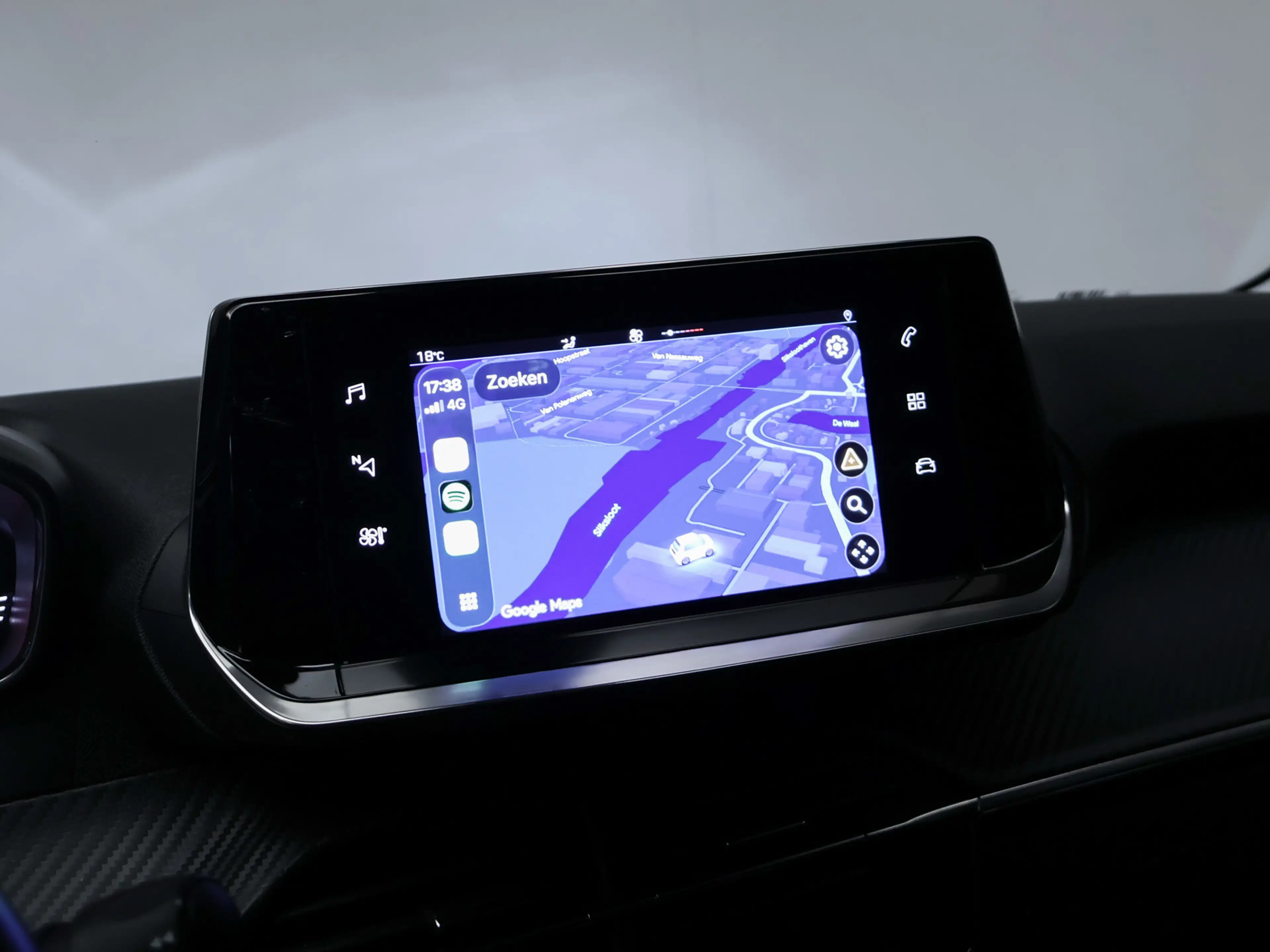 Peugeot 208 1.2 PureTech Allure Sport (APPLE CARPLAY,NAVI,CAME — photo 21