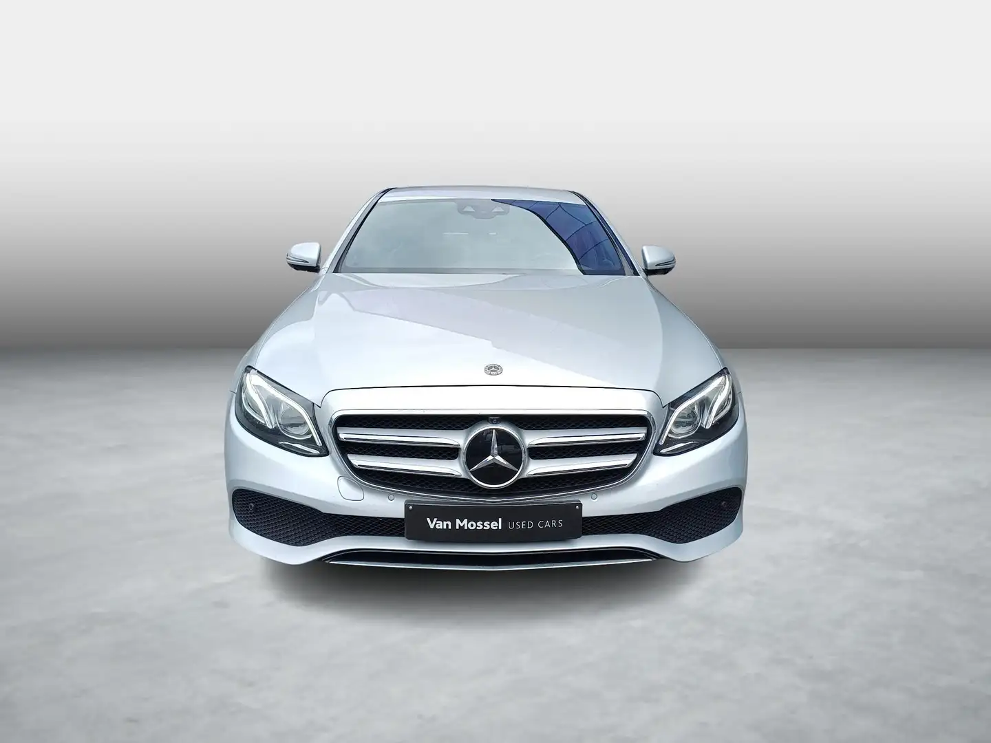 Mercedes-Benz E 250 Berline + LEDER + DAB + 360 CAMERA + LED + 1y USED Argent - 2