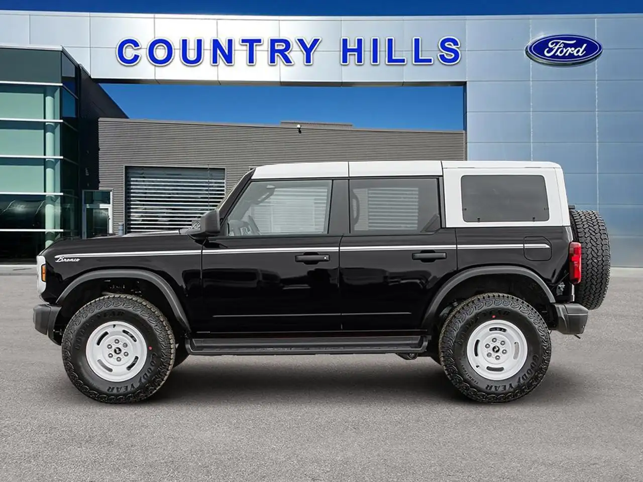 Ford Bronco снимка Ford Bronco