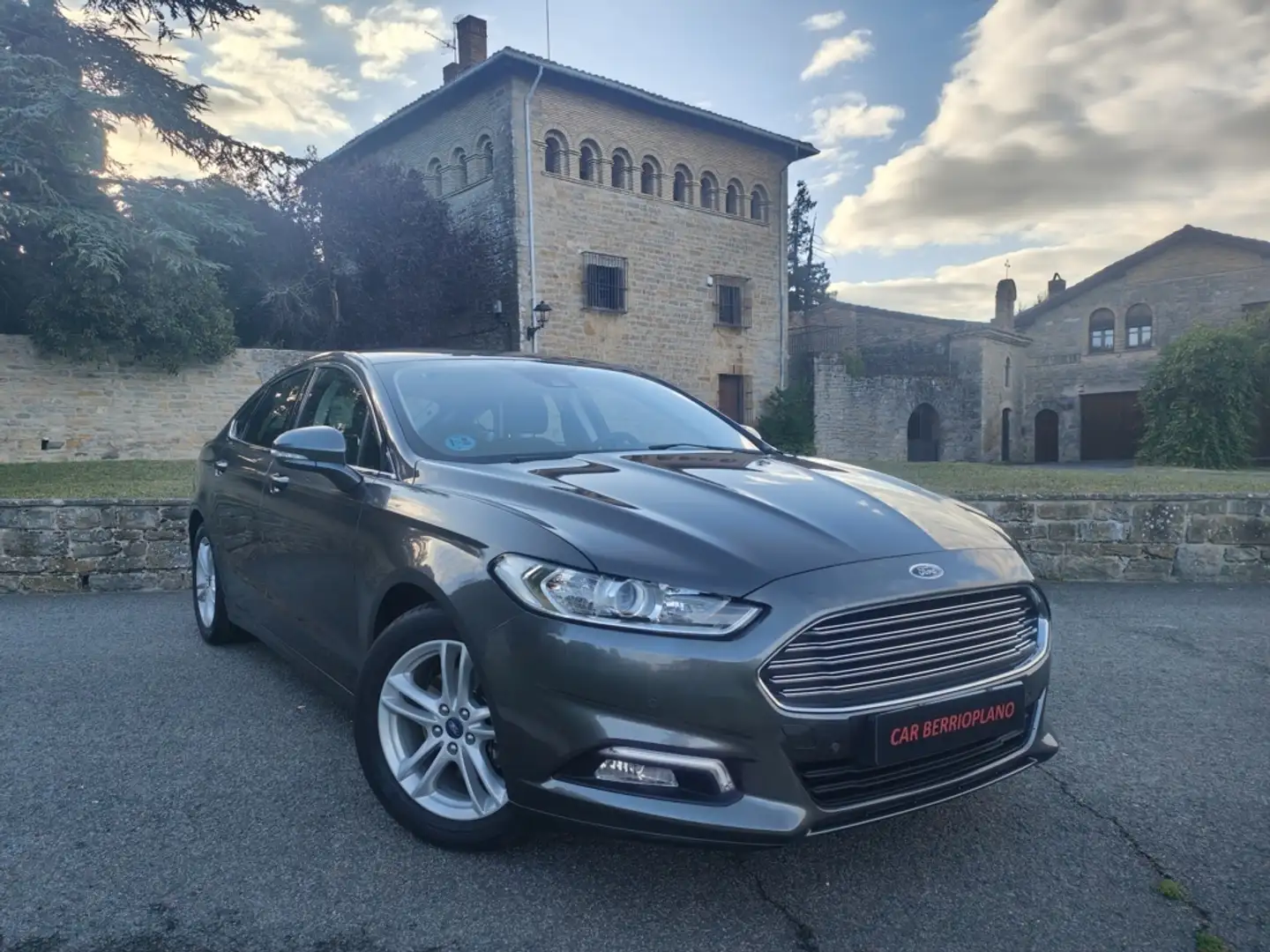 Ford Mondeo 1.5 EcoBoost Trend 160 Gris - 1
