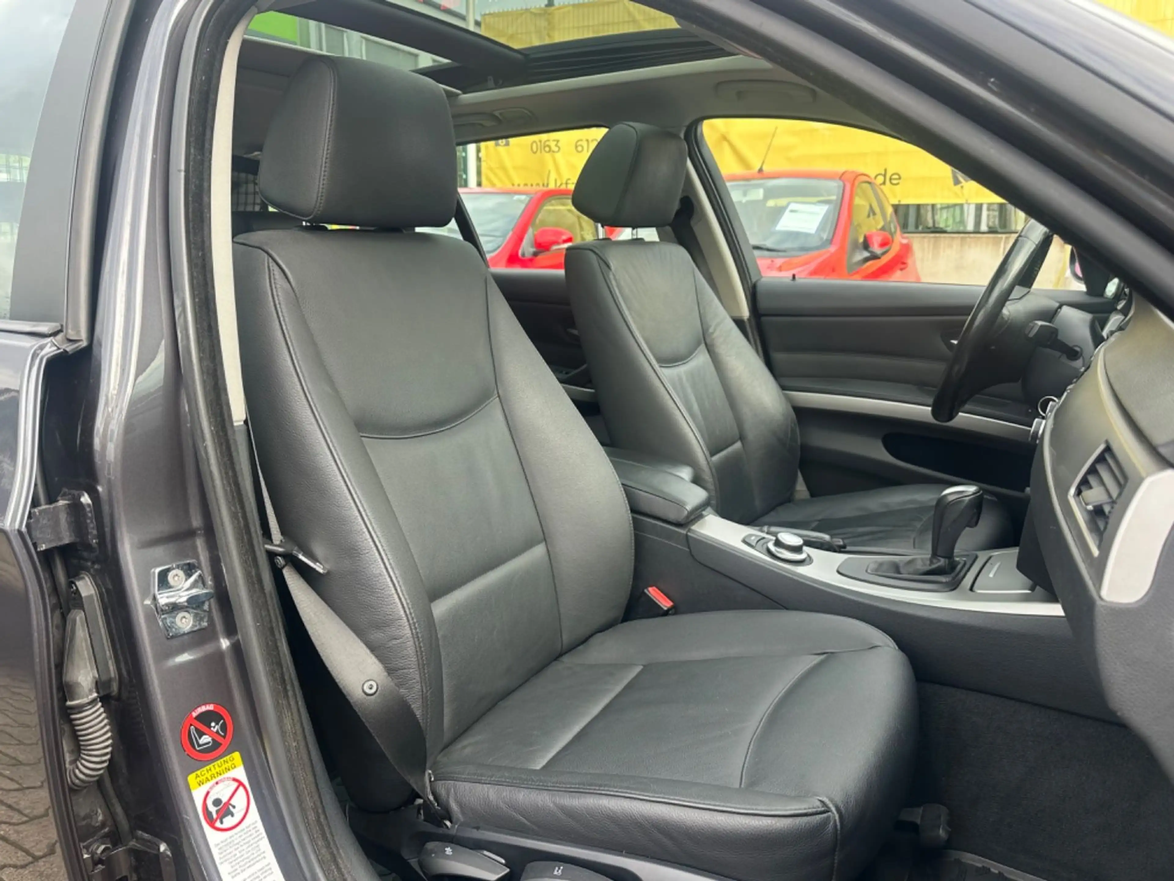 BMW 318 Baureihe 3 Touring 318i--Panorama-AHK-- — photo 10