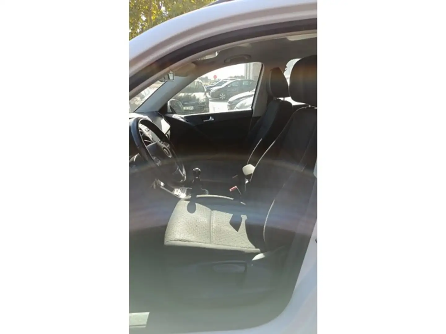 Volkswagen Tiguan 1.4TSI FD Advance BMT Wit - 2