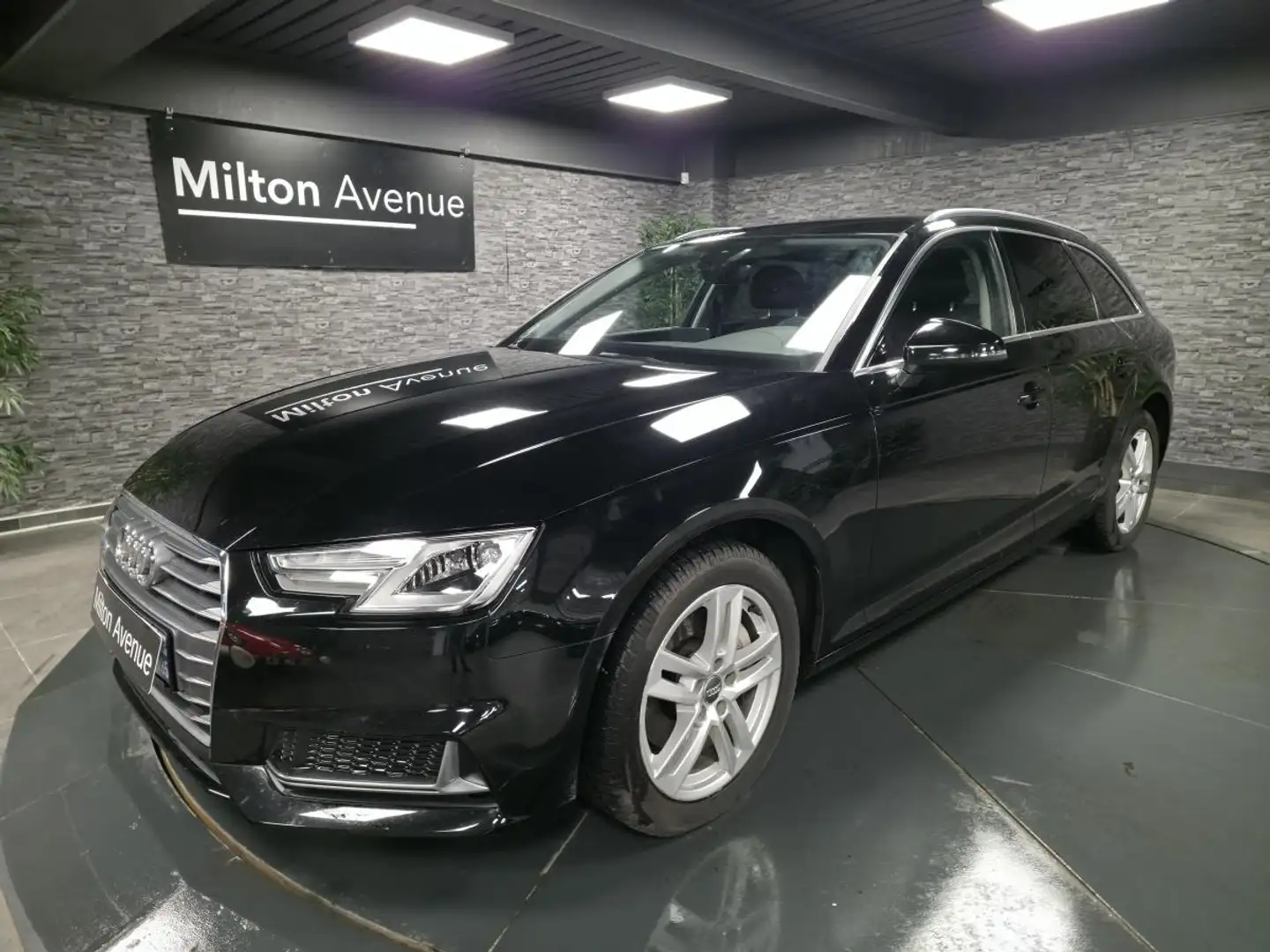 Audi A4 Avant 2.0 TDI 190 BV S-tronic Sport Noir - 1