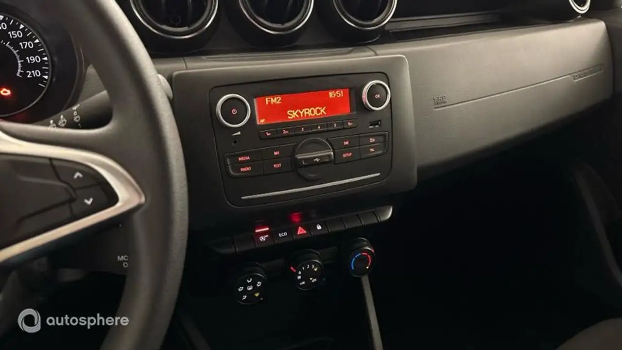 Dacia Duster — photo 19
