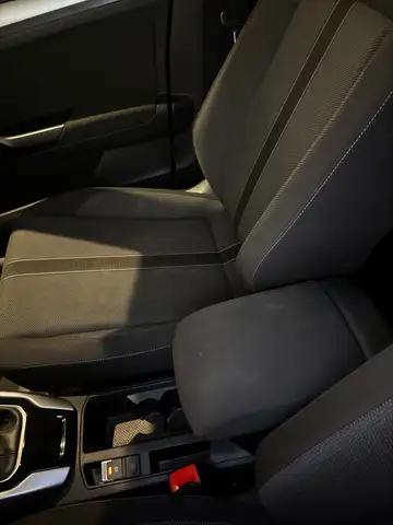 Volkswagen T-Roc view 15