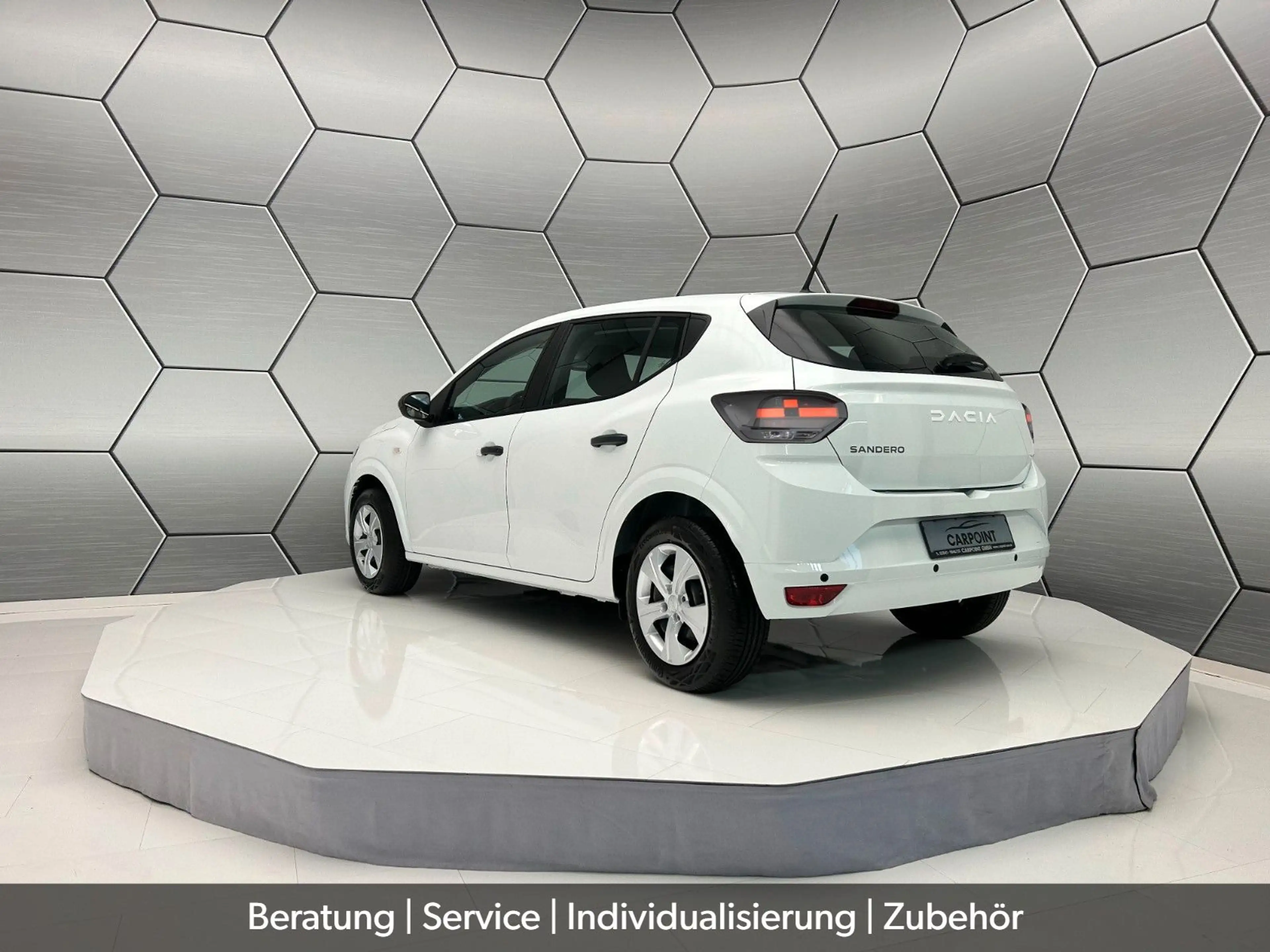 Dacia Sandero SCe 65 Essential — photo 3