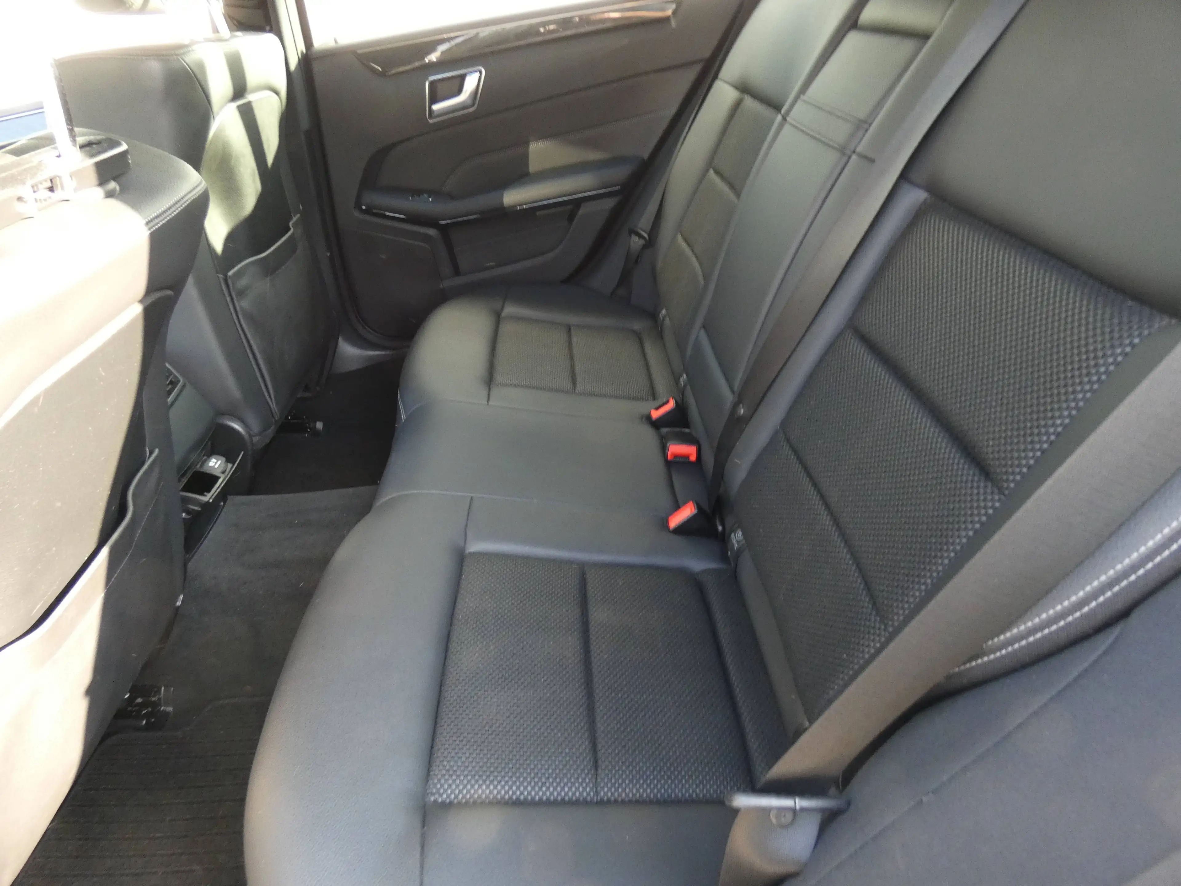 Mercedes-Benz E 350 E 350 BlueTec 4Matic — photo 13