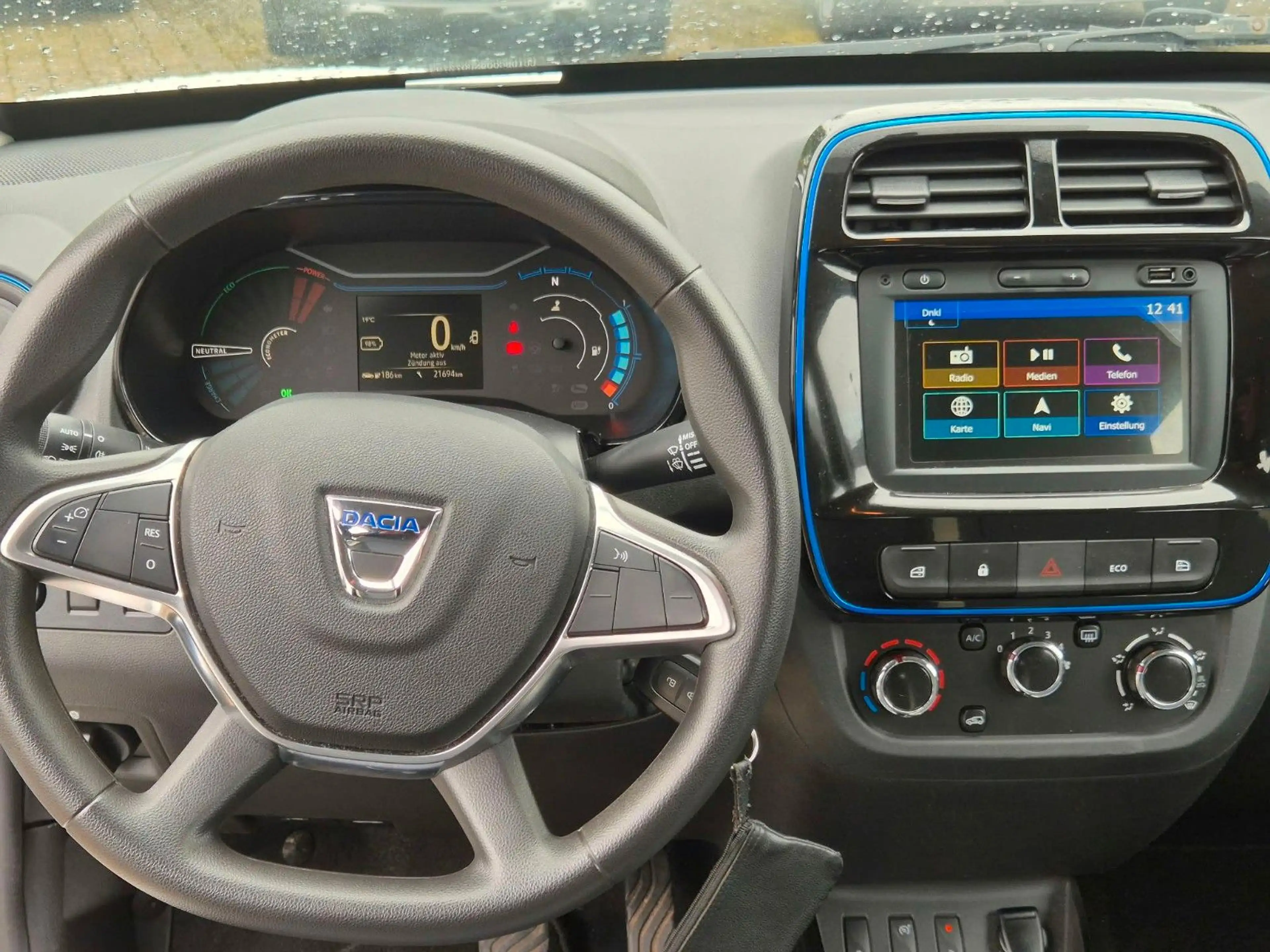 Dacia Spring Electric Comfort Plus Navi Kamera — photo 13