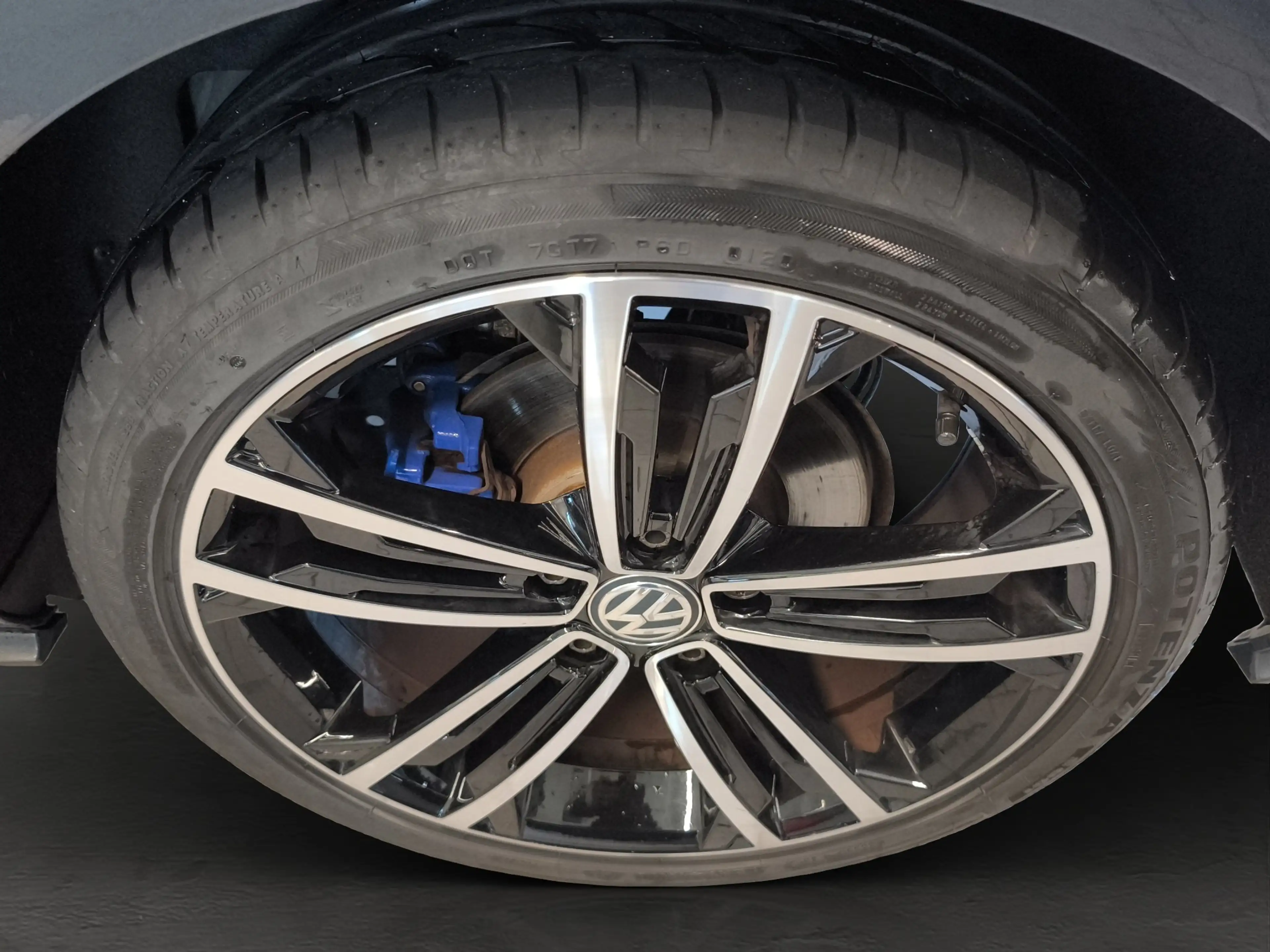 Volkswagen Golf GTE 1.4 TSI DSG — photo 9