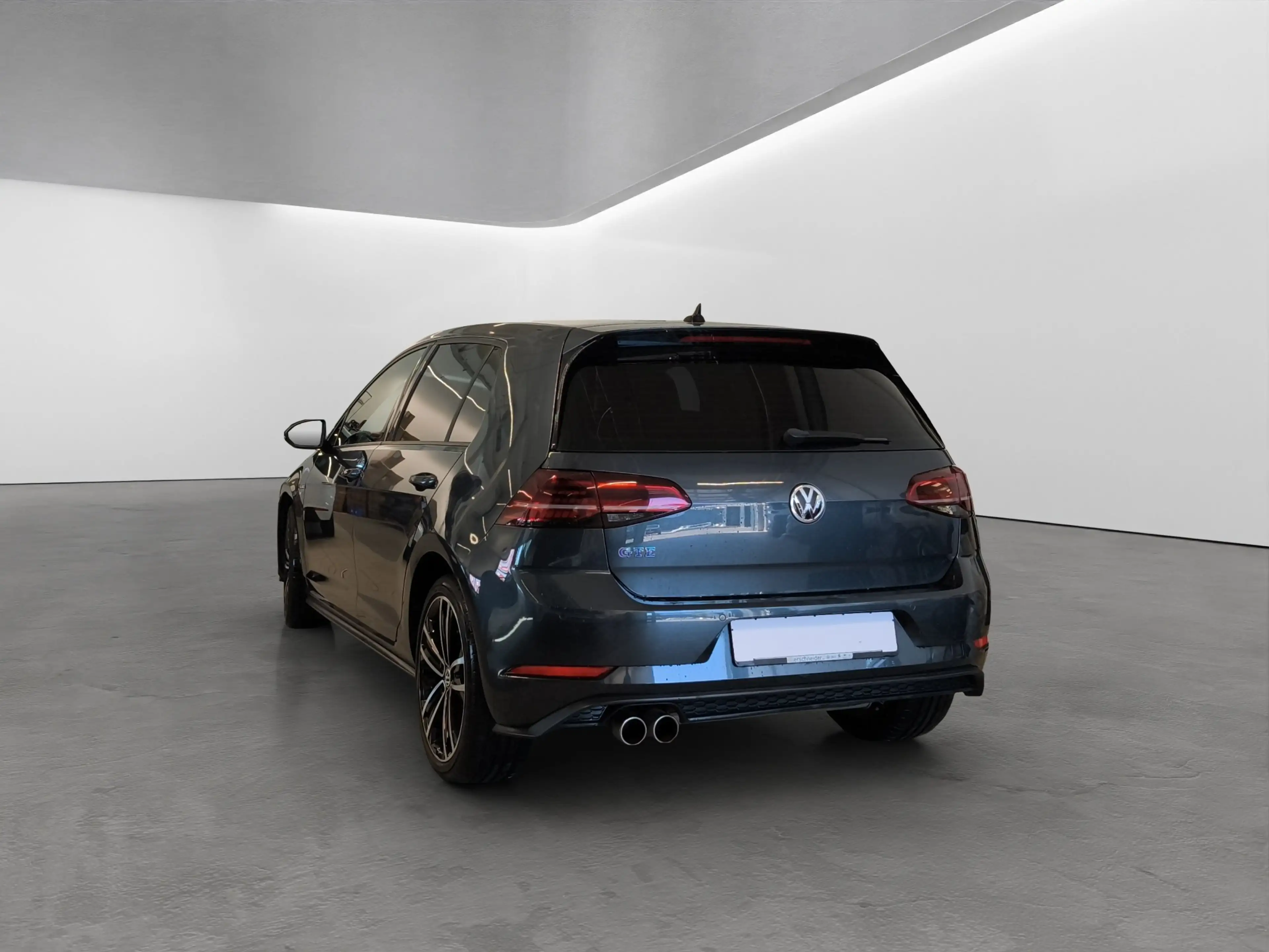 Volkswagen Golf GTE 1.4 TSI DSG — photo 5
