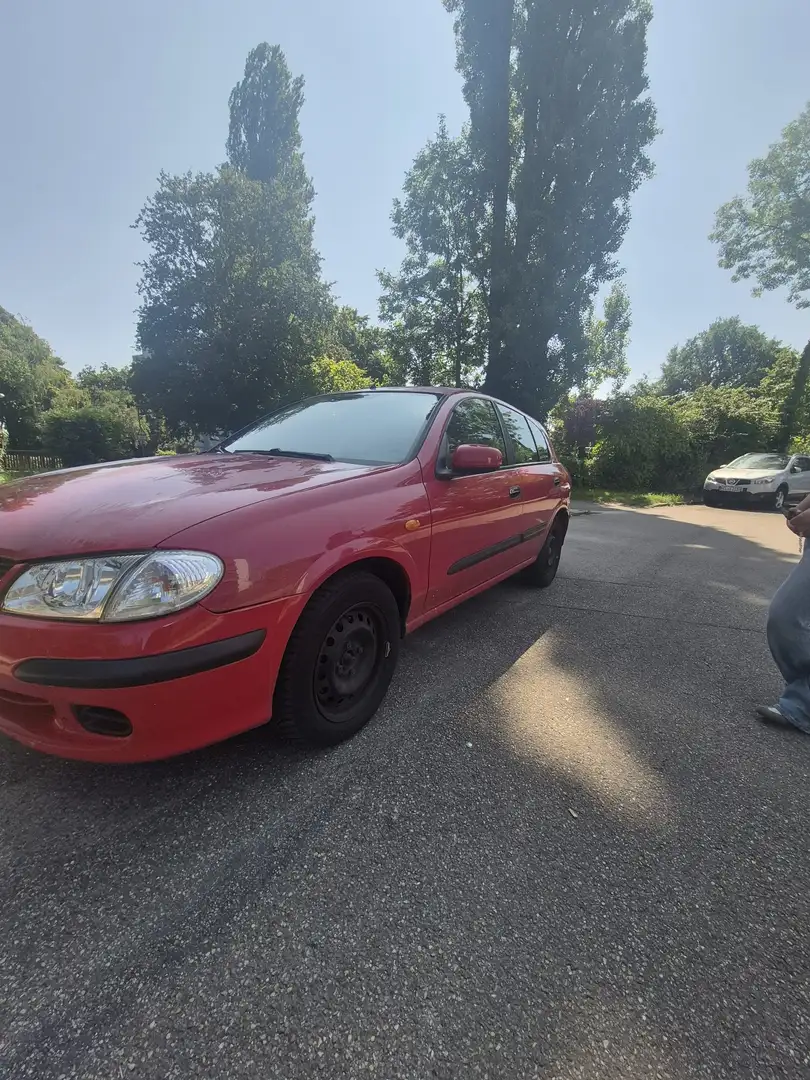 Nissan Almera 1.8 Comfort - 1