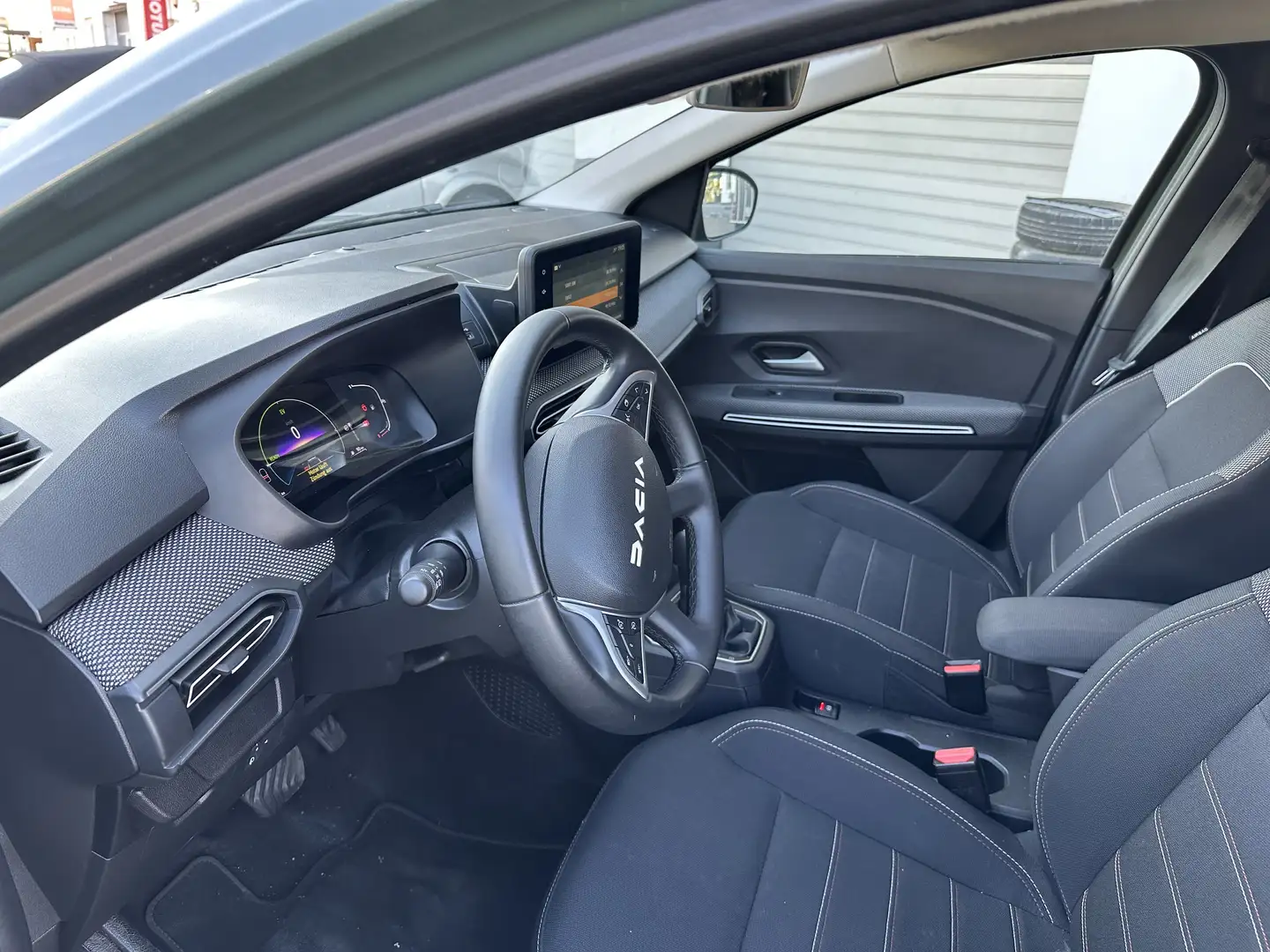 Dacia Jogger Extreme Hybrid SHZ Kamera ALU Service NEU Grün - 2
