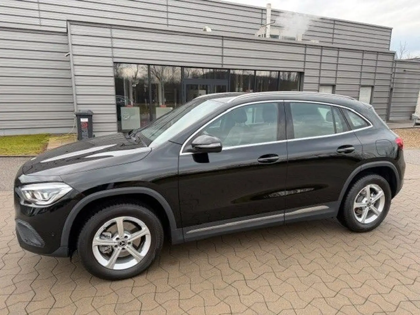 Mercedes-Benz GLA 200 Progressive Business Kamera LED Schwarz - 1