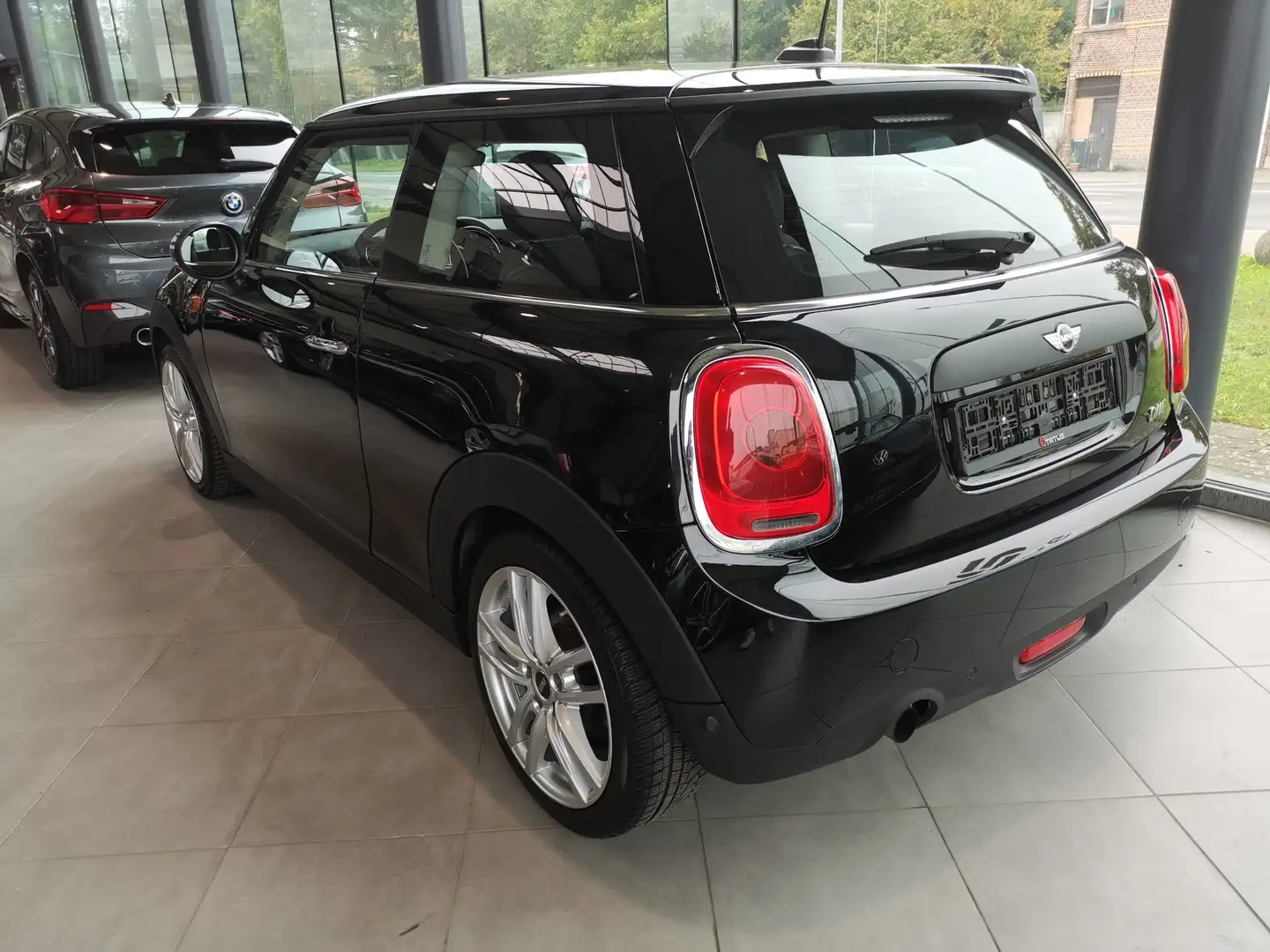 MINI One Mini One First Zwart - 2