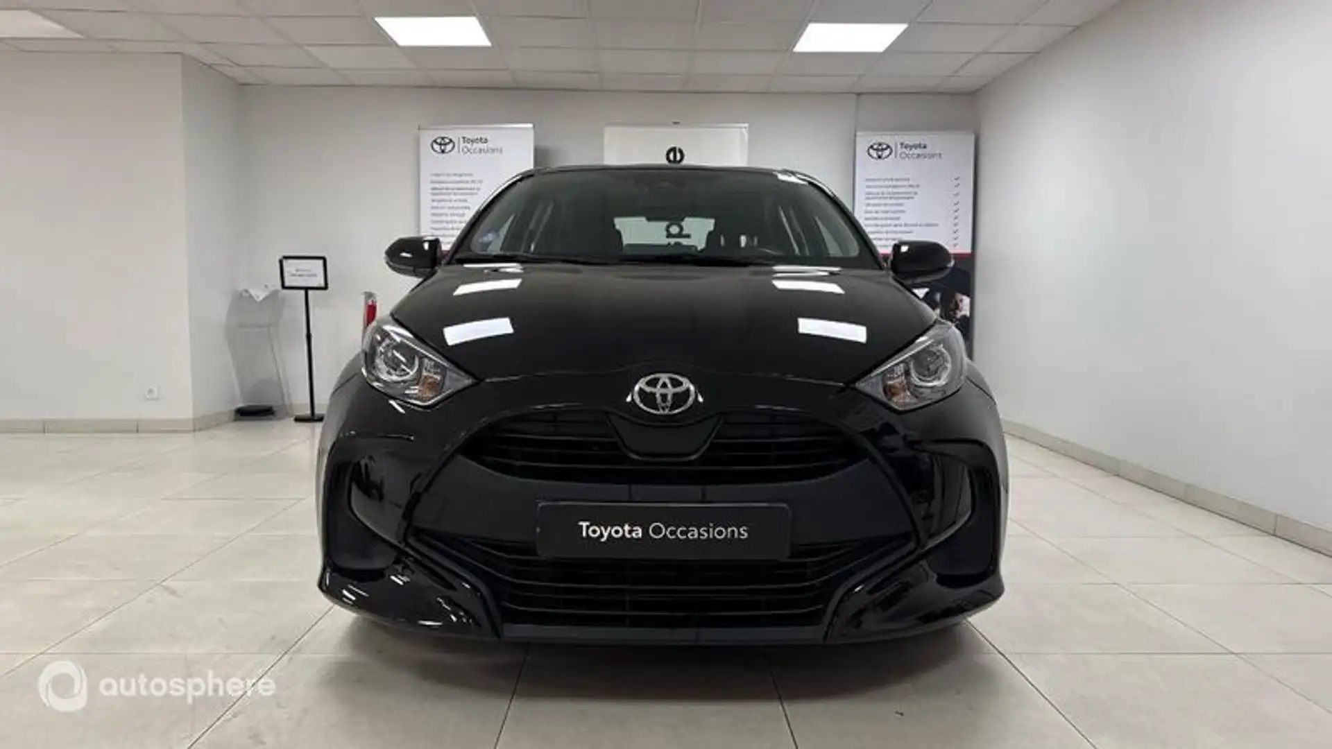 Toyota Yaris 70 VVT-i Dynamic 5p MY22 - 2