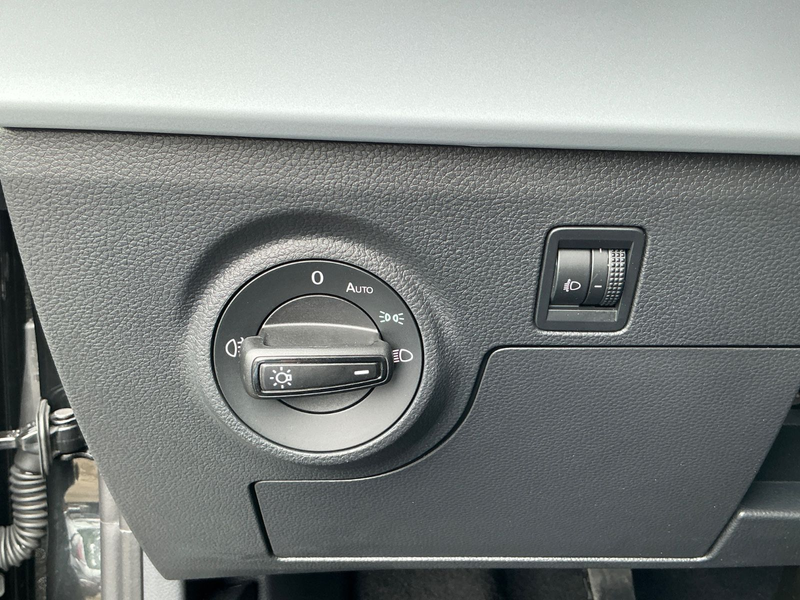 SEAT Ibiza Style 1.0 TSI SHZ BT PDC CarPlay Tempomat — photo 25
