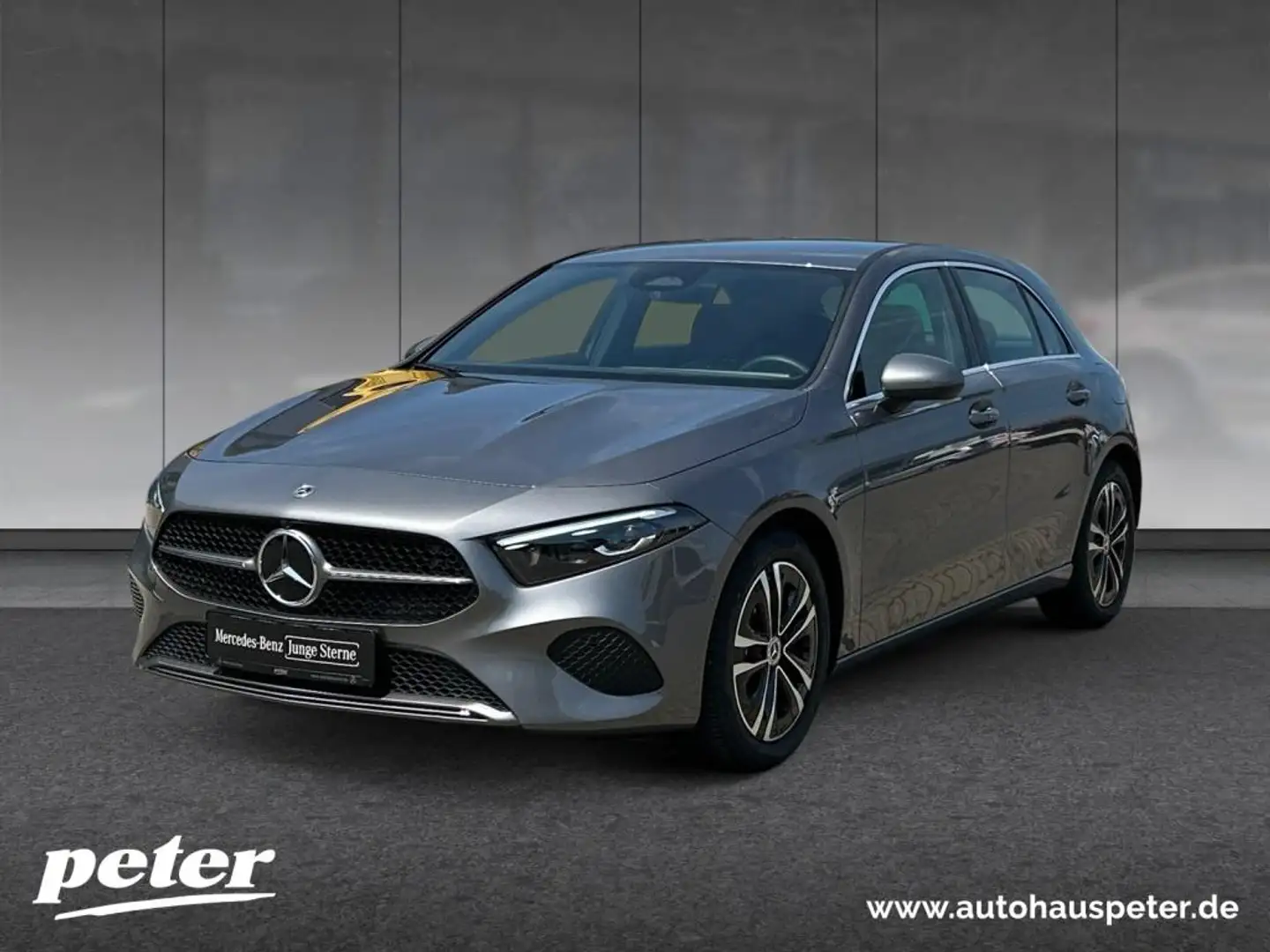 Mercedes-Benz A 180 Kompaktlimousine Progressive, Multibeam Grau - 1