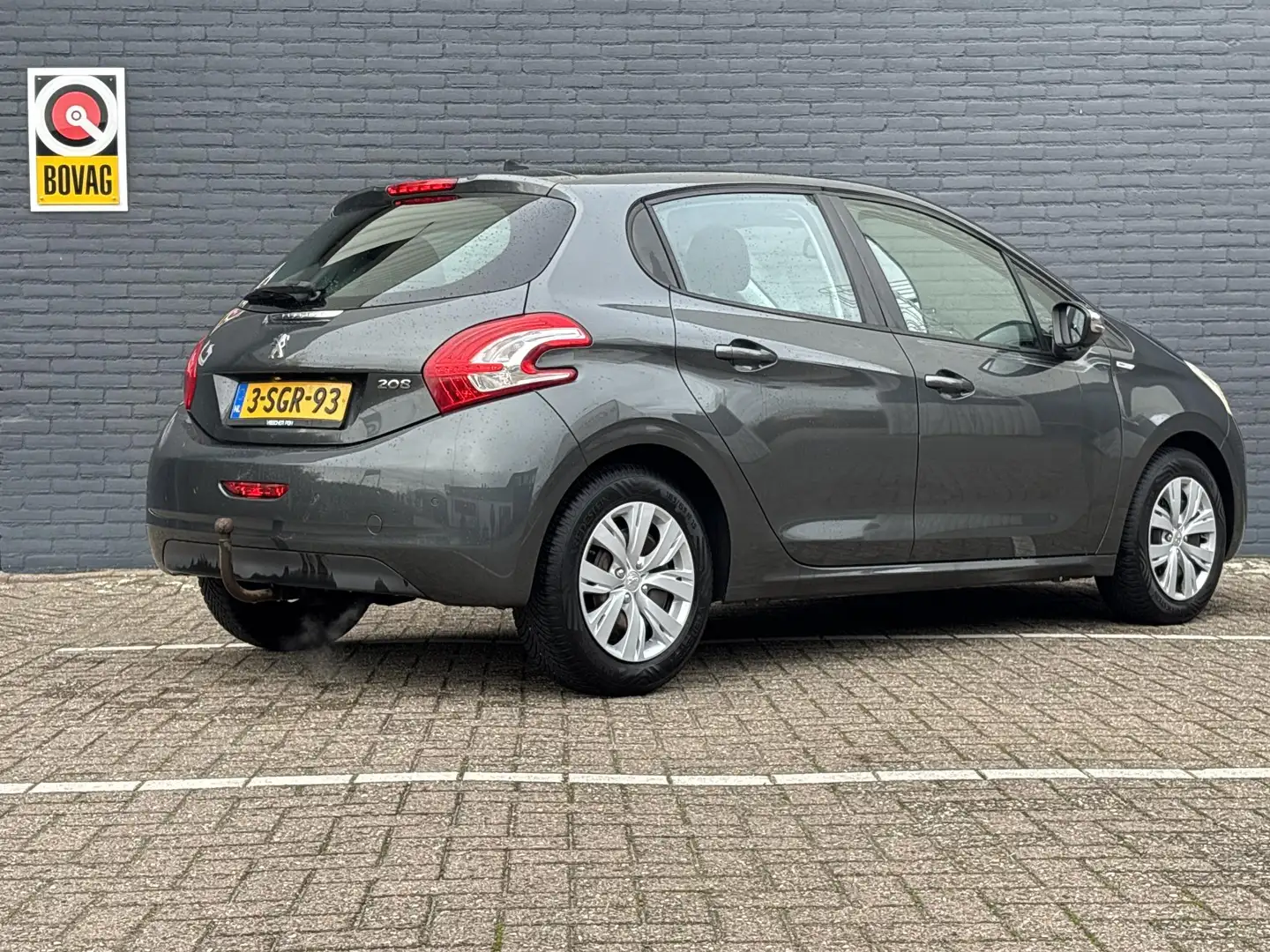 Peugeot 208 1.2 VTi Urban Soul | Airco | Trekhaak | Grijs - 2