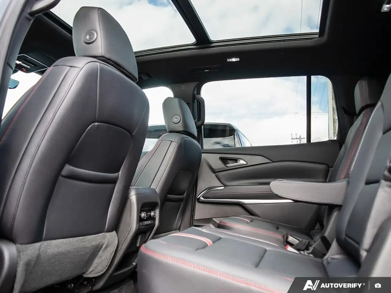 Chevrolet Traverse photo Chevrolet Traverse