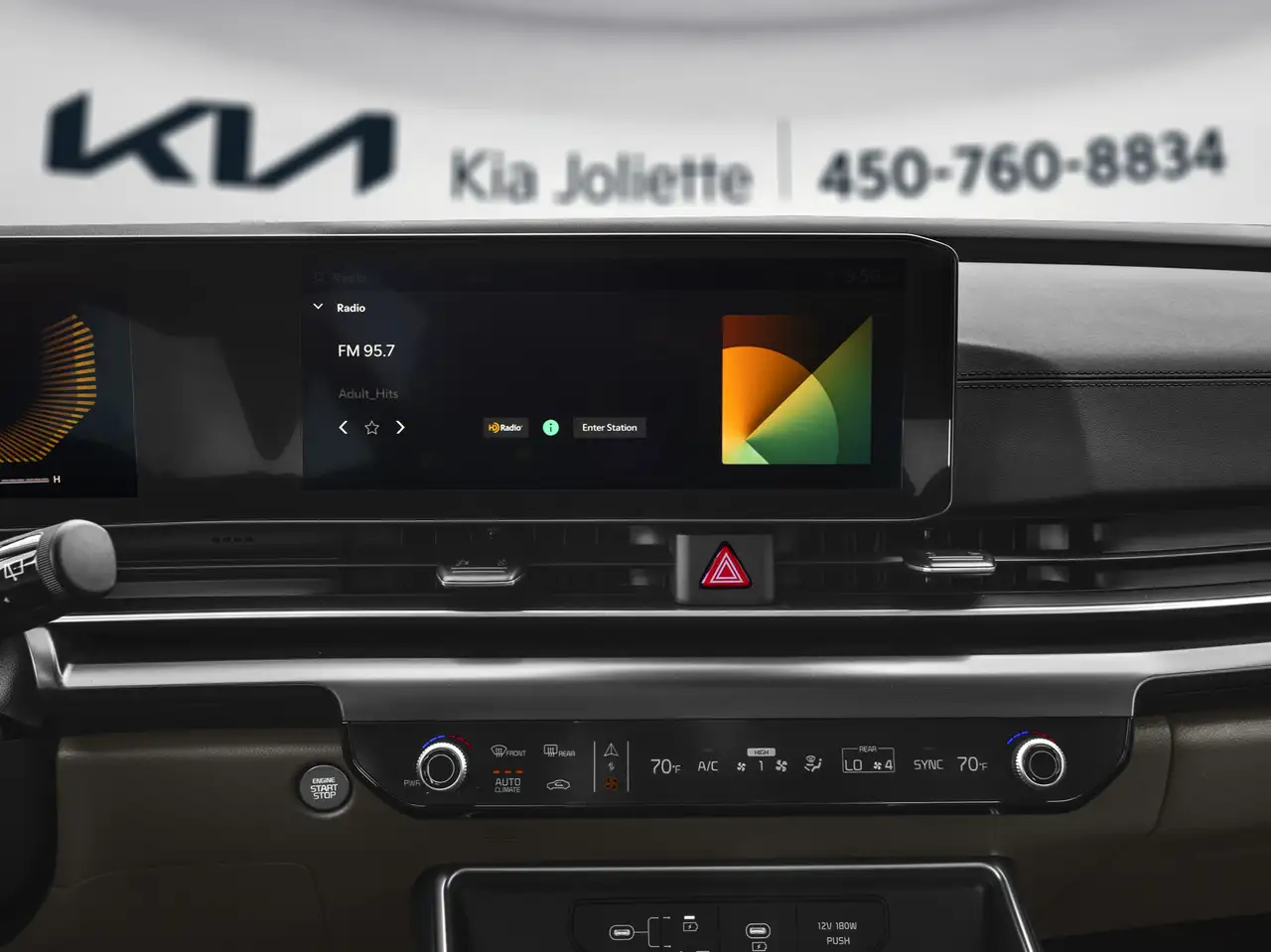 Kia Carnival photo Kia Carnival
