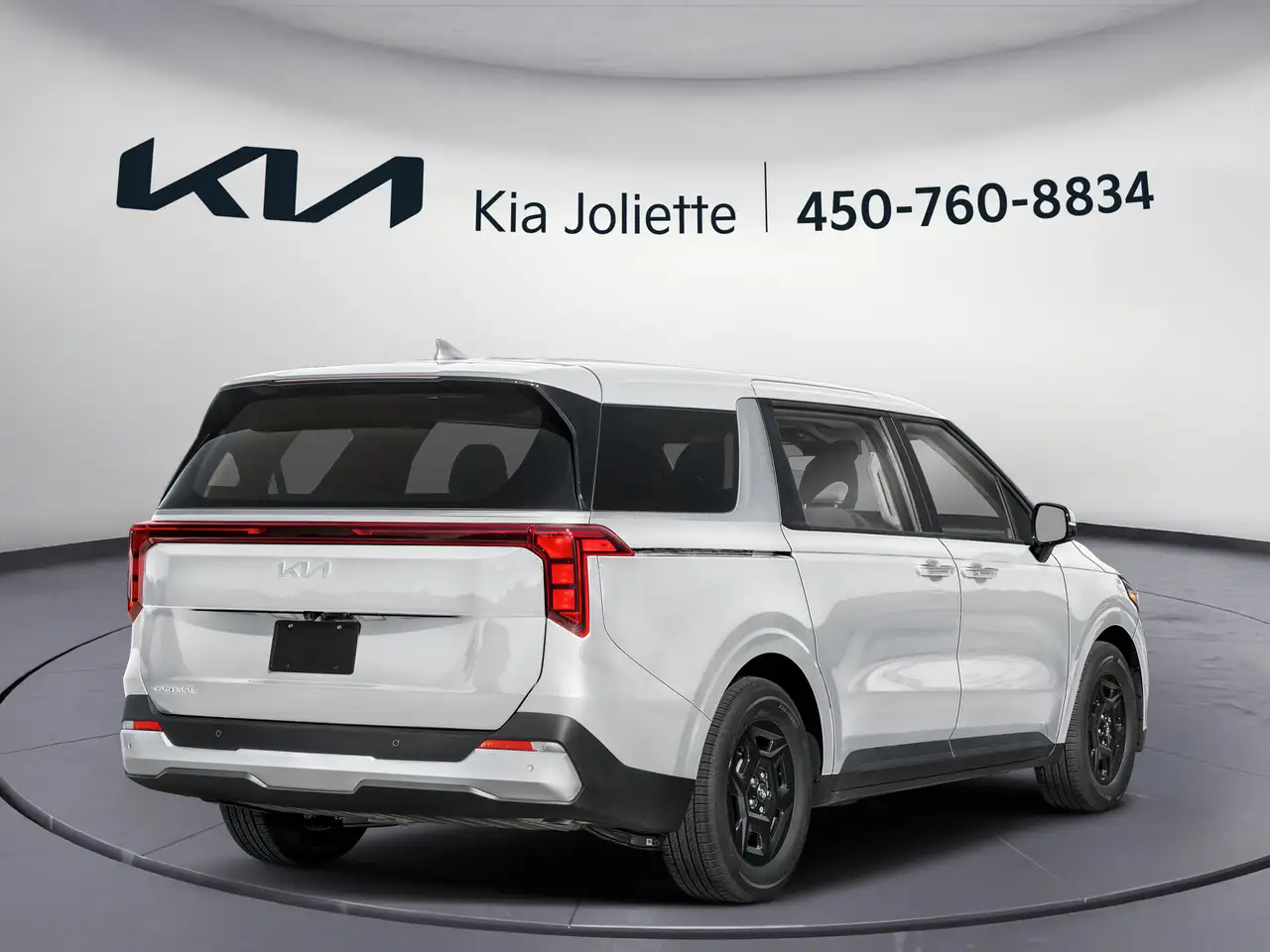 Kia Carnival photo Kia Carnival