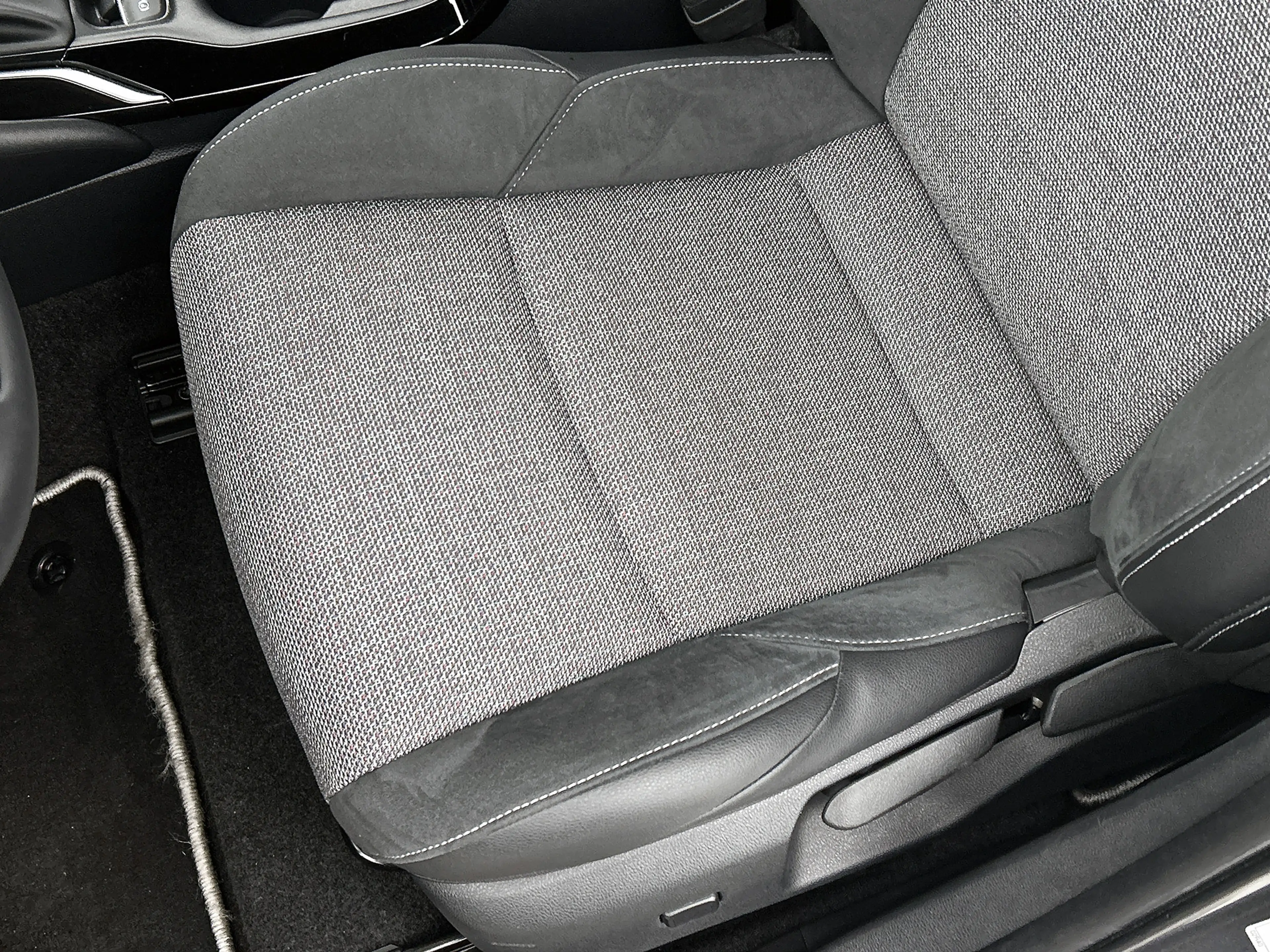 Toyota Corolla Touring Sports Hybrid 140 Dynamic | BTW voertuig | — photo 30