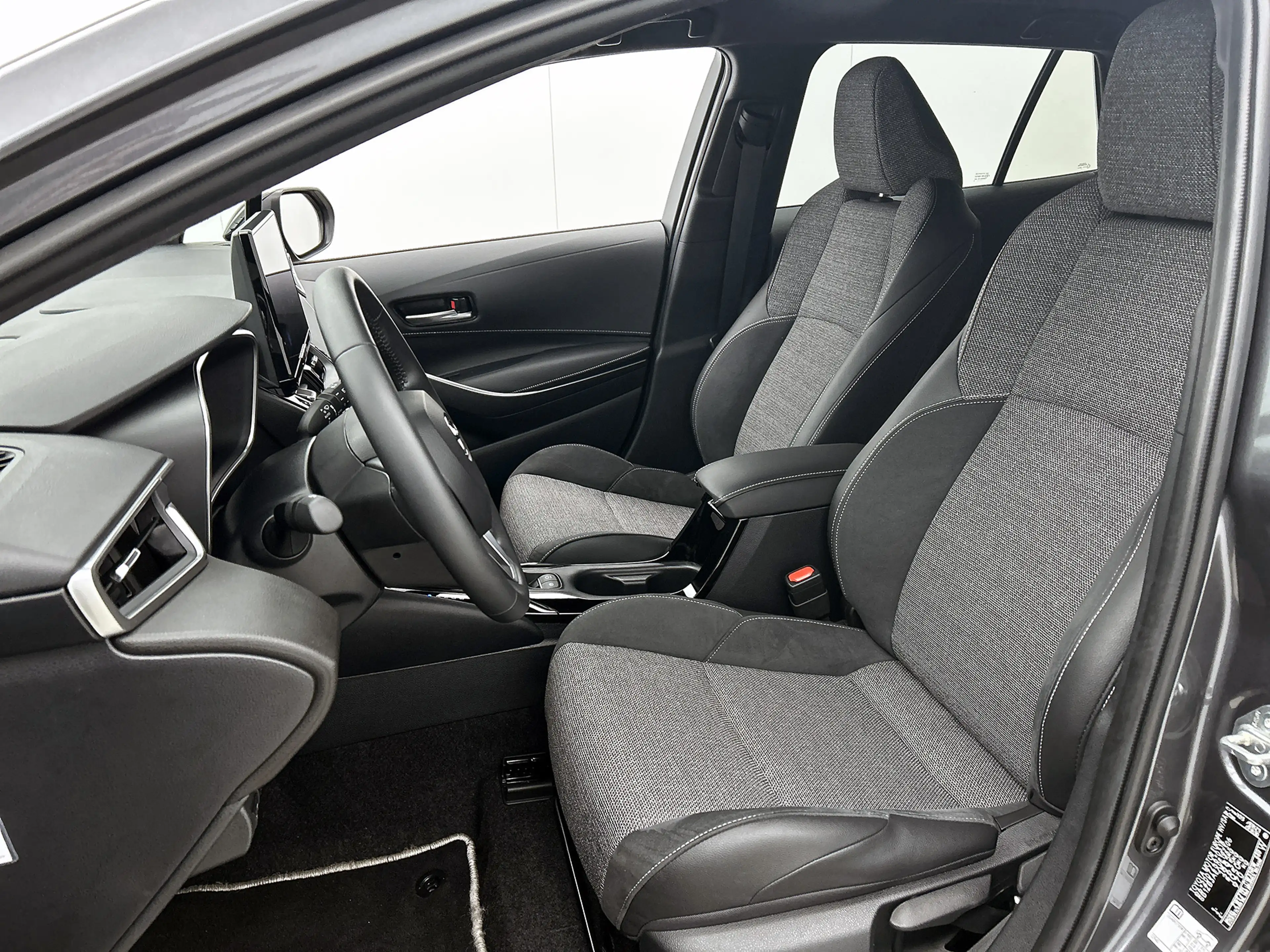 Toyota Corolla Touring Sports Hybrid 140 Dynamic | BTW voertuig | — photo 15