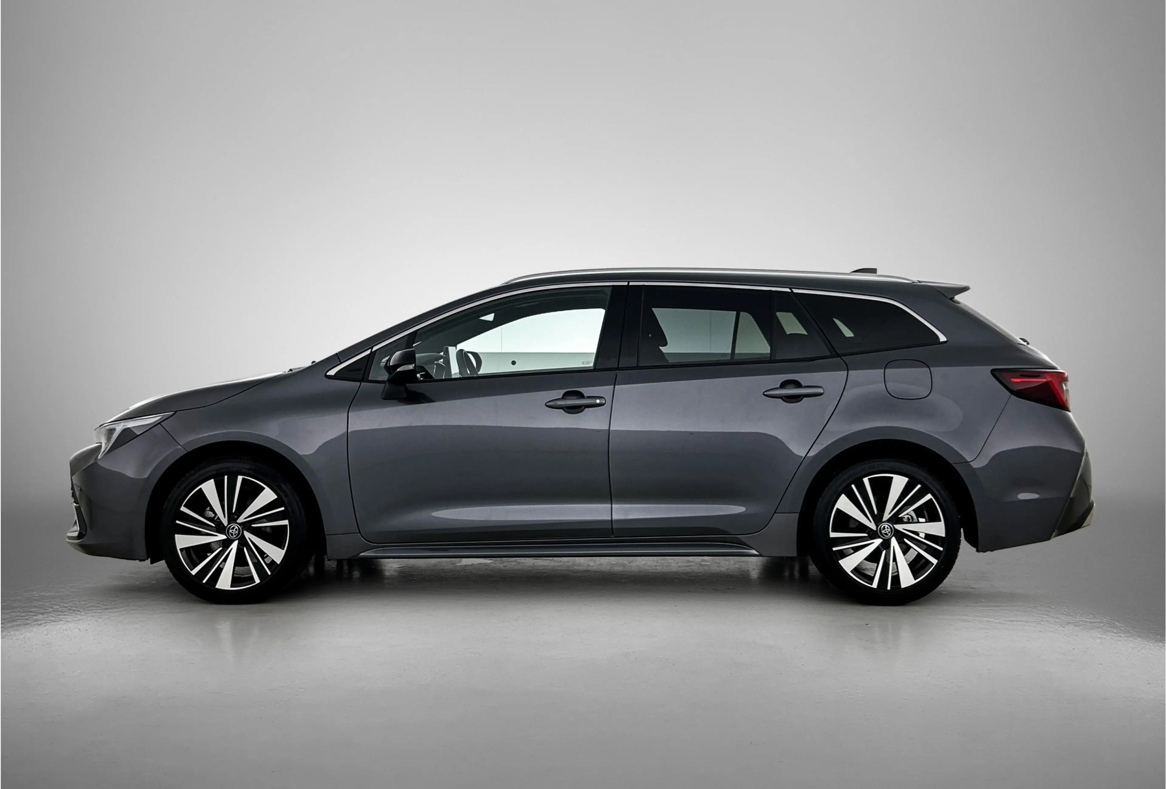 Toyota Corolla Touring Sports Hybrid 140 Dynamic | BTW voertuig | — photo 3