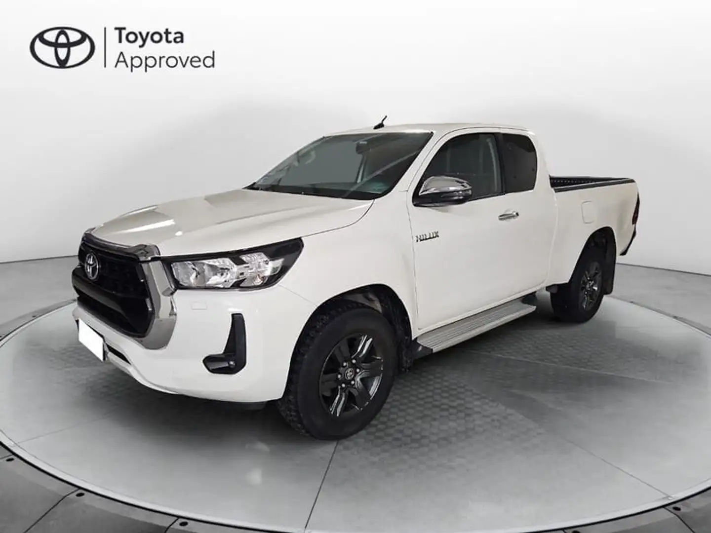 Toyota Hilux 2.4 D-4D 4WD 2 porte Extra Cab Lounge White - 1