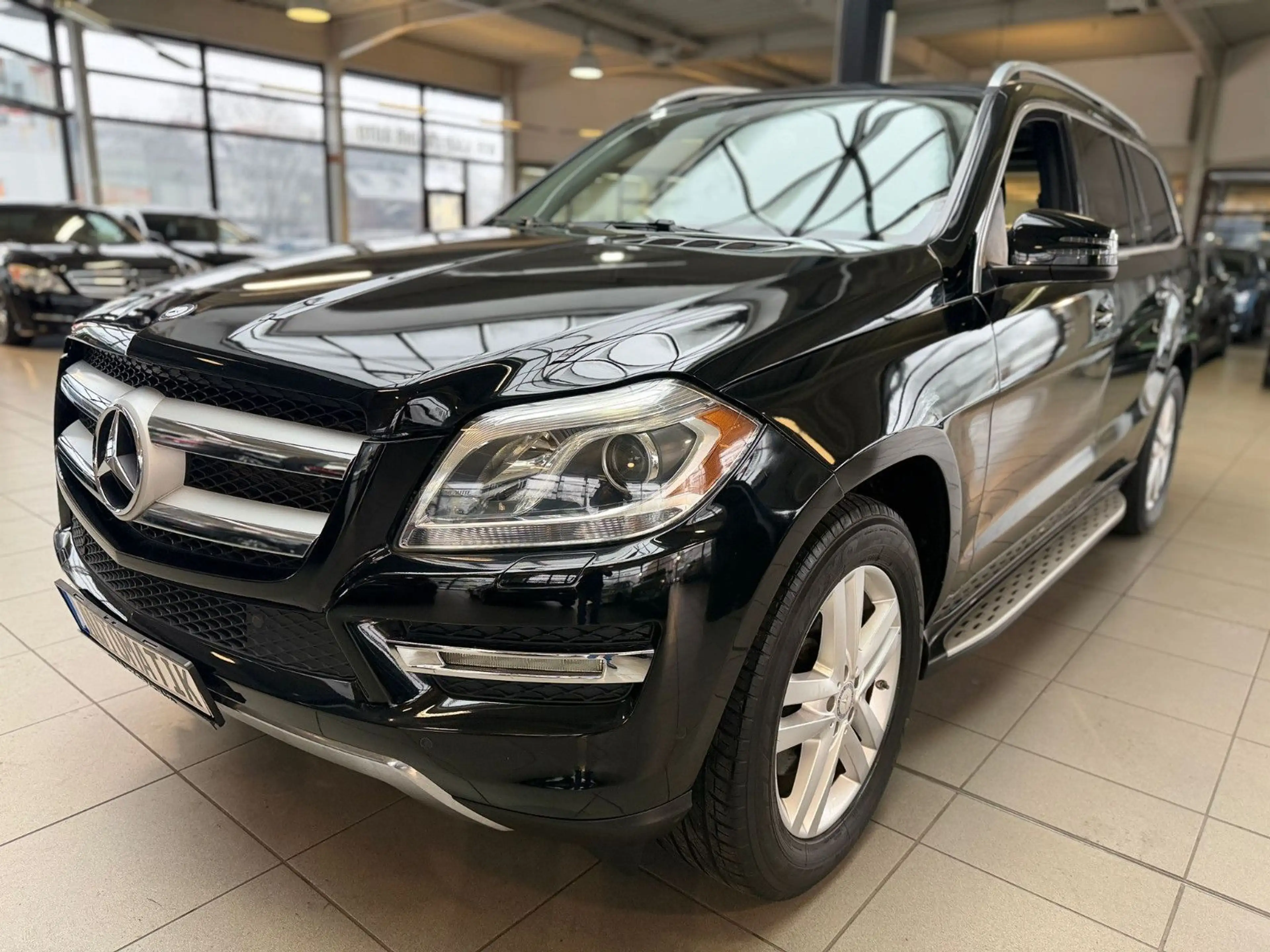 Mercedes-Benz GLS 450 7 Sitzer, Automatik, Bluetooth, Allrad — photo 3