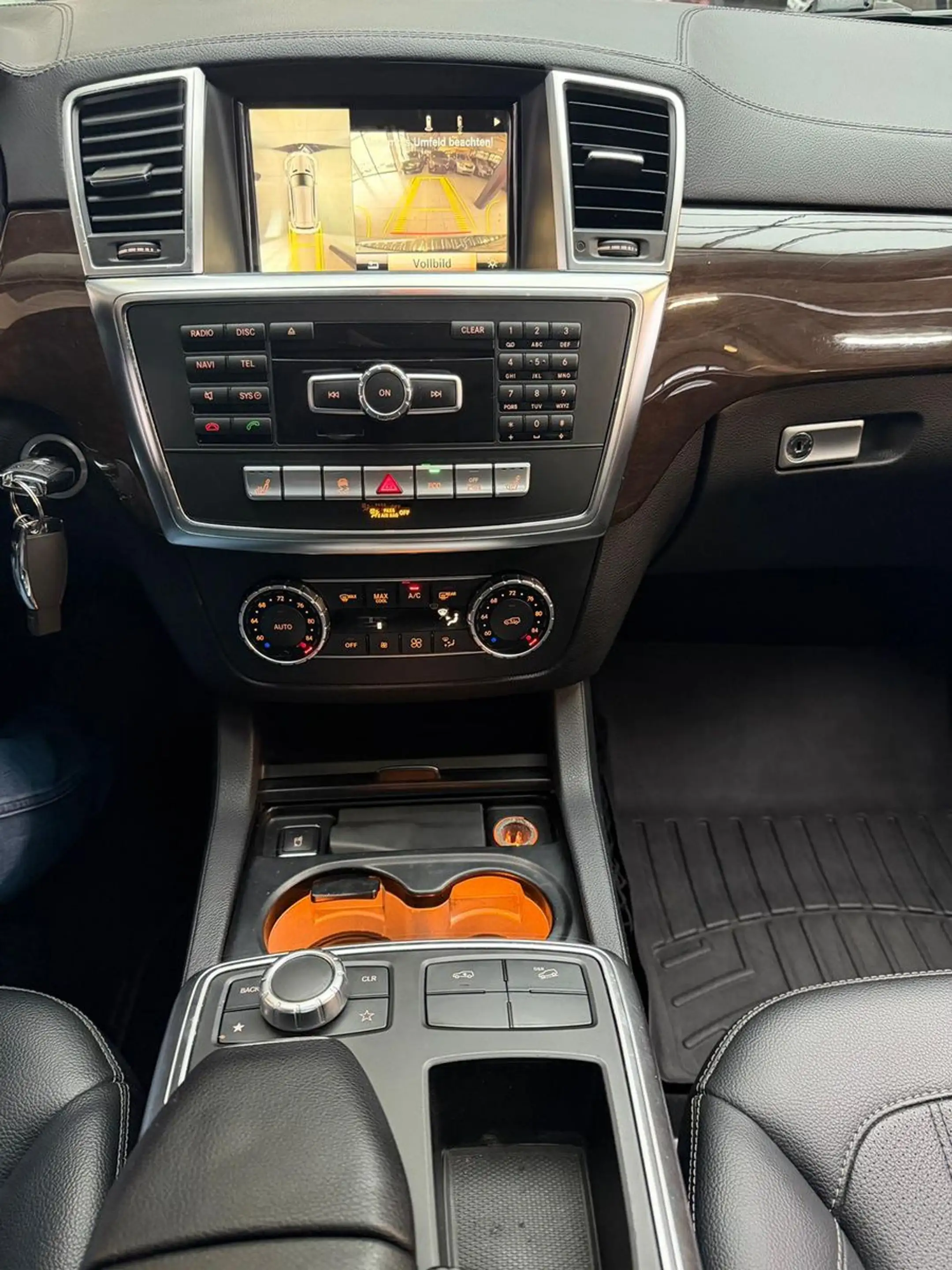 Mercedes-Benz GLS 450 7 Sitzer, Automatik, Bluetooth, Allrad — photo 11