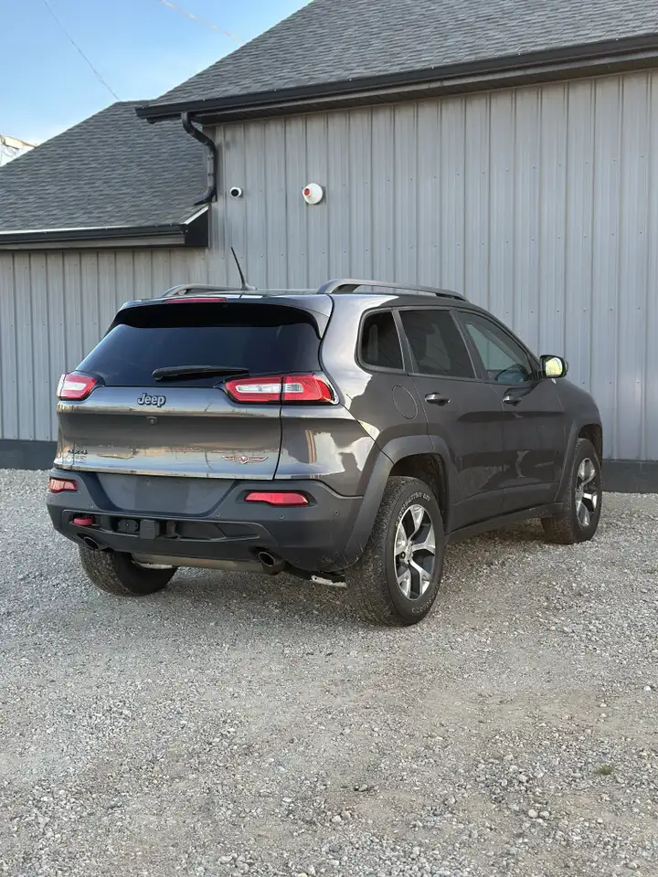 Jeep Cherokee fotografie Jeep Cherokee