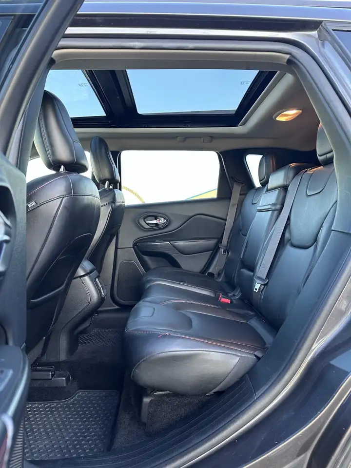 Jeep Cherokee fotografie Jeep Cherokee