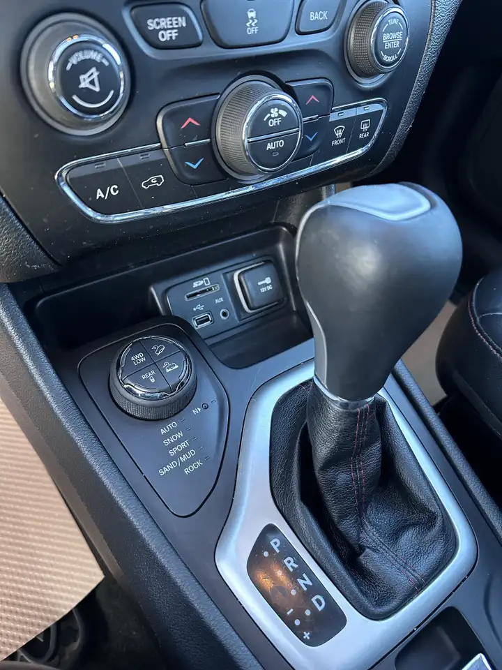 Jeep Cherokee fotografie Jeep Cherokee