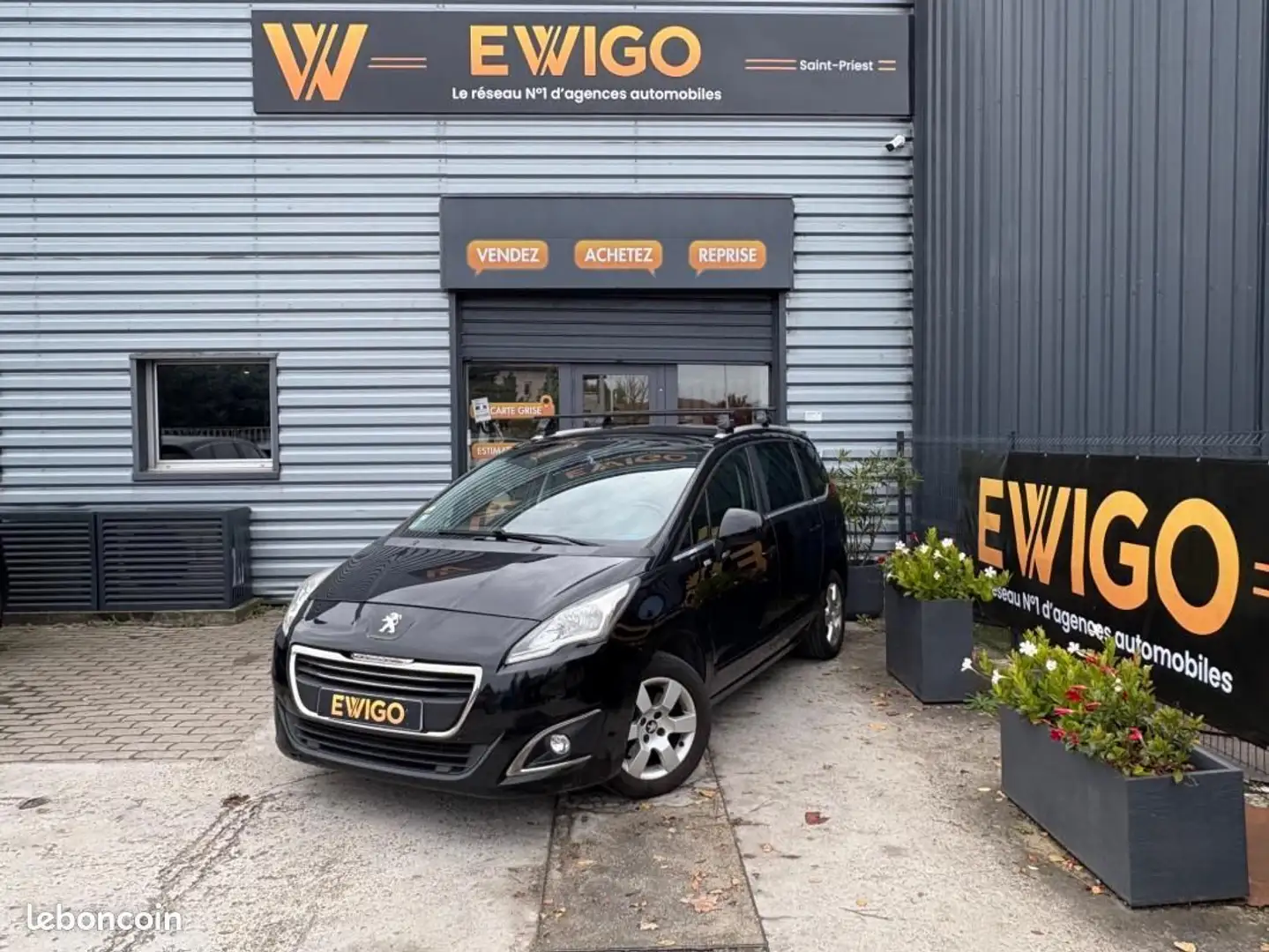 Peugeot 5008 1.6 BLUEHDI 120ch STYLE -TOIT PANO- DISTRIB OK Noir - 1