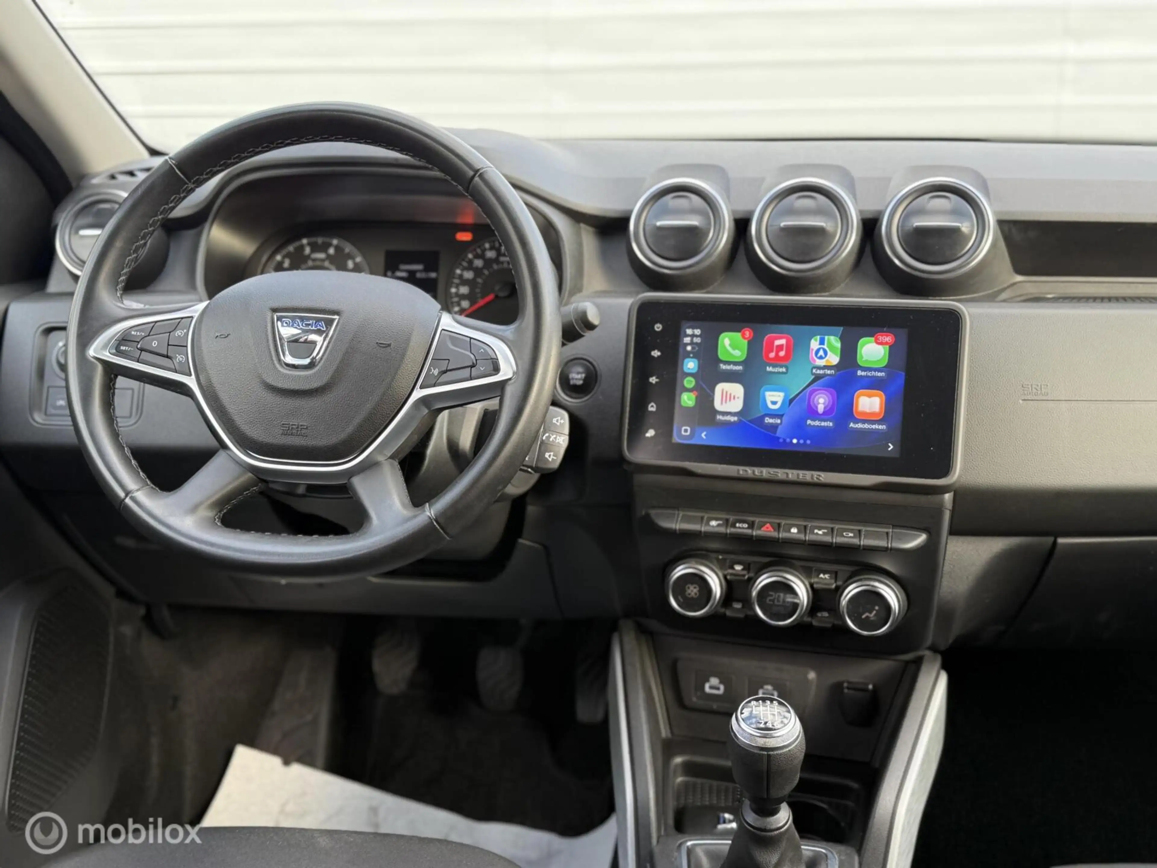 Dacia Duster 1.0 TCe Bi-Fuel | LPG | CarPlay | Camera — photo 8