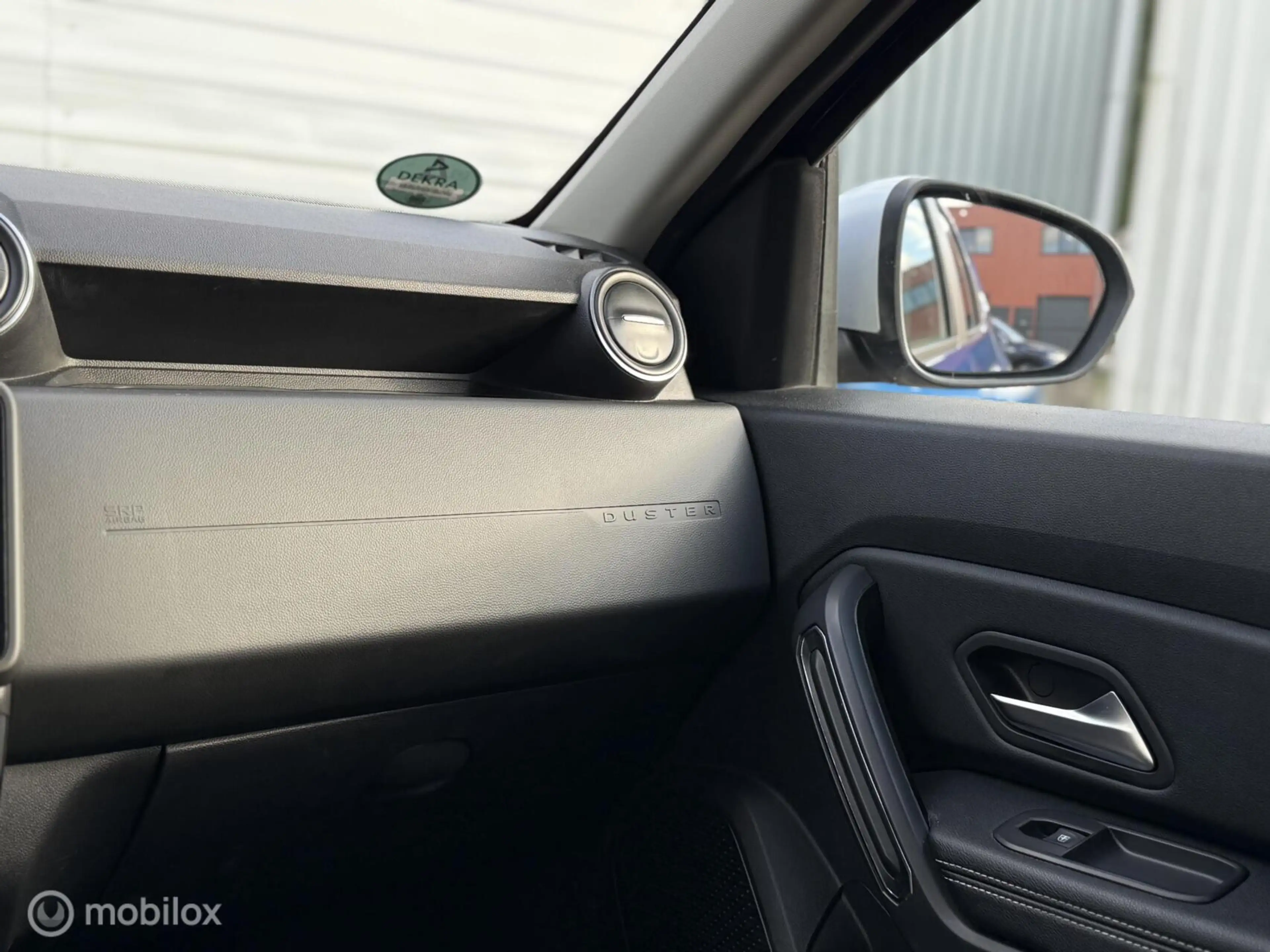 Dacia Duster 1.0 TCe Bi-Fuel | LPG | CarPlay | Camera — photo 29