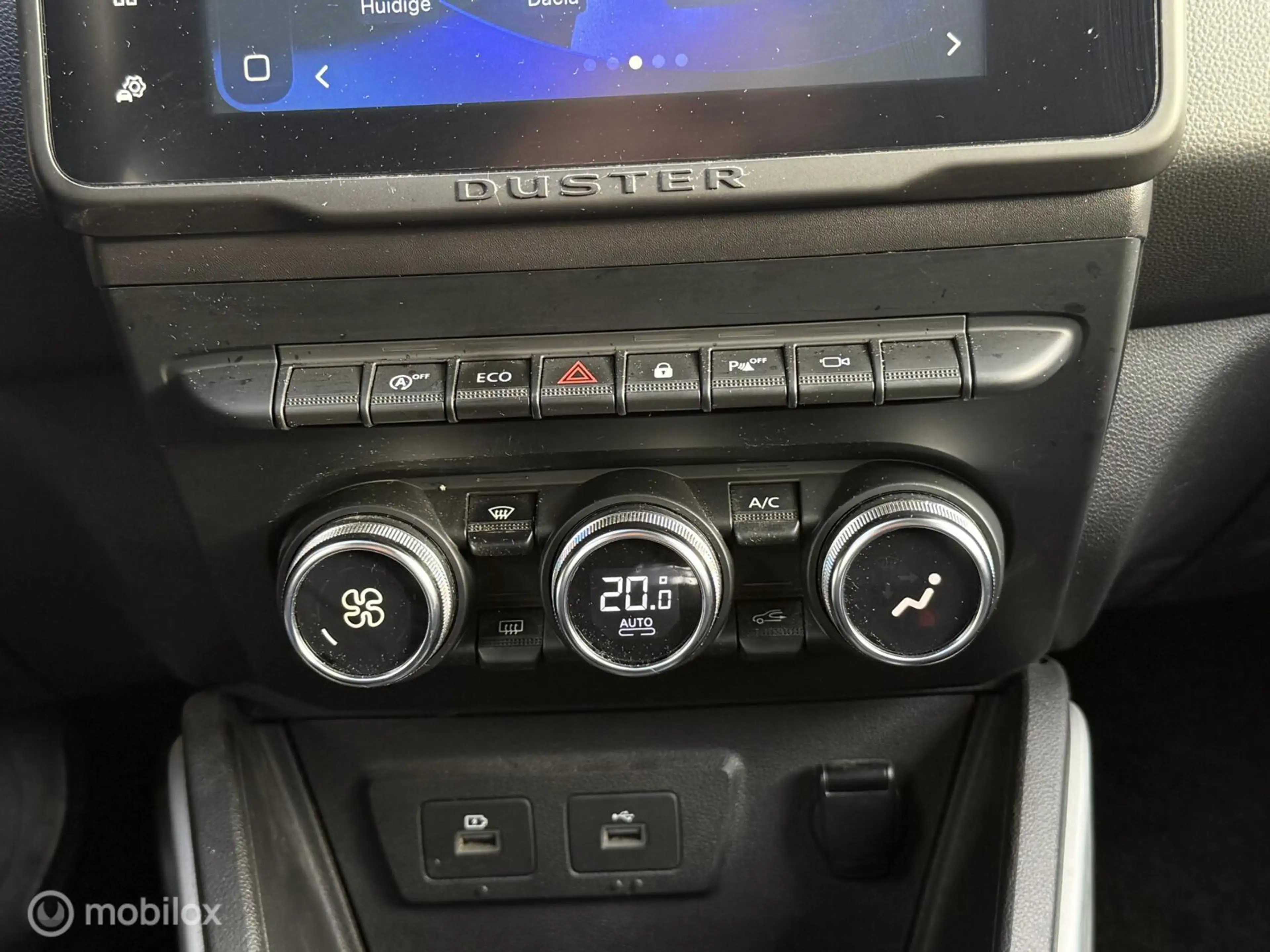 Dacia Duster 1.0 TCe Bi-Fuel | LPG | CarPlay | Camera — photo 33