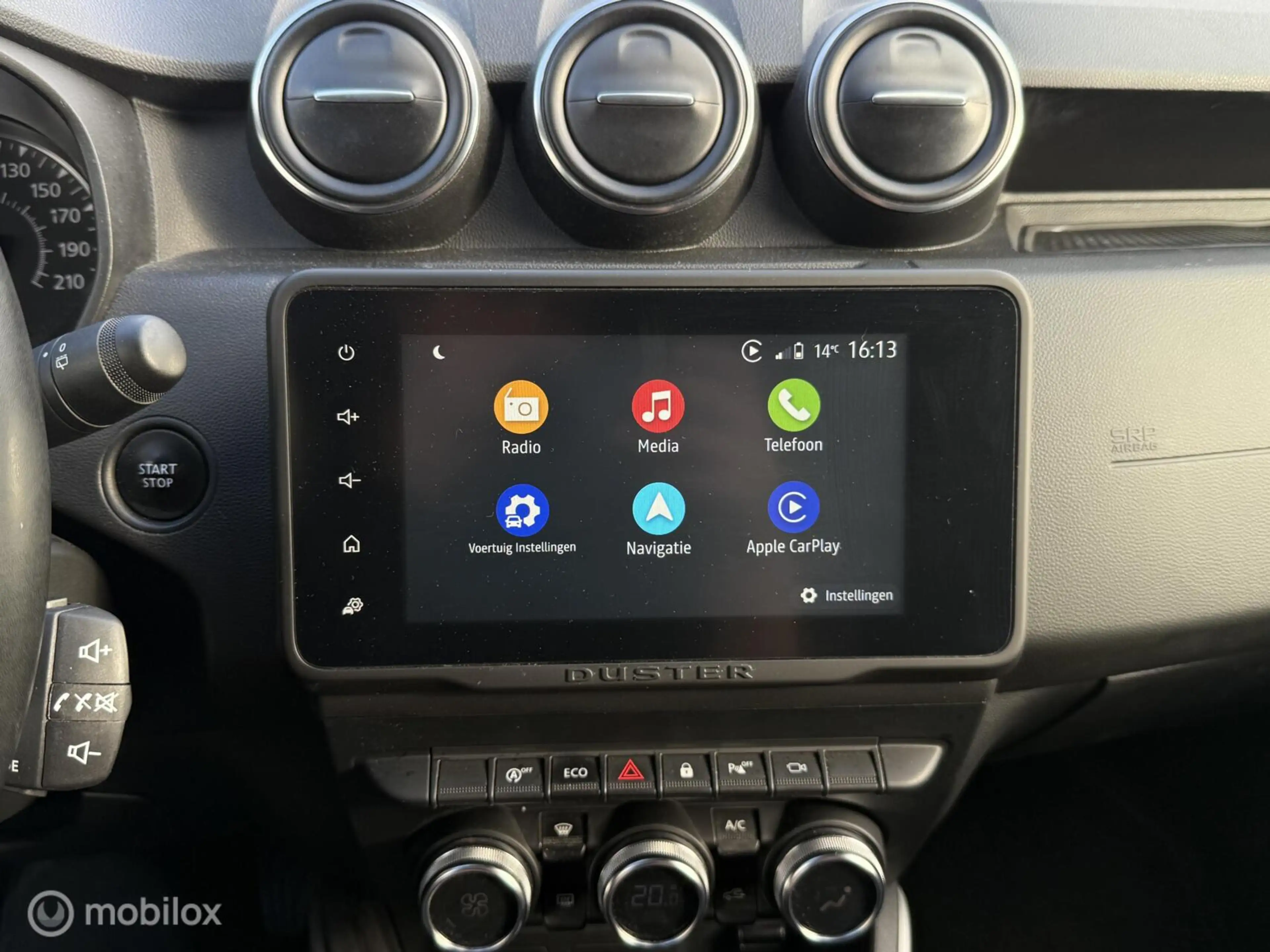 Dacia Duster 1.0 TCe Bi-Fuel | LPG | CarPlay | Camera — photo 32