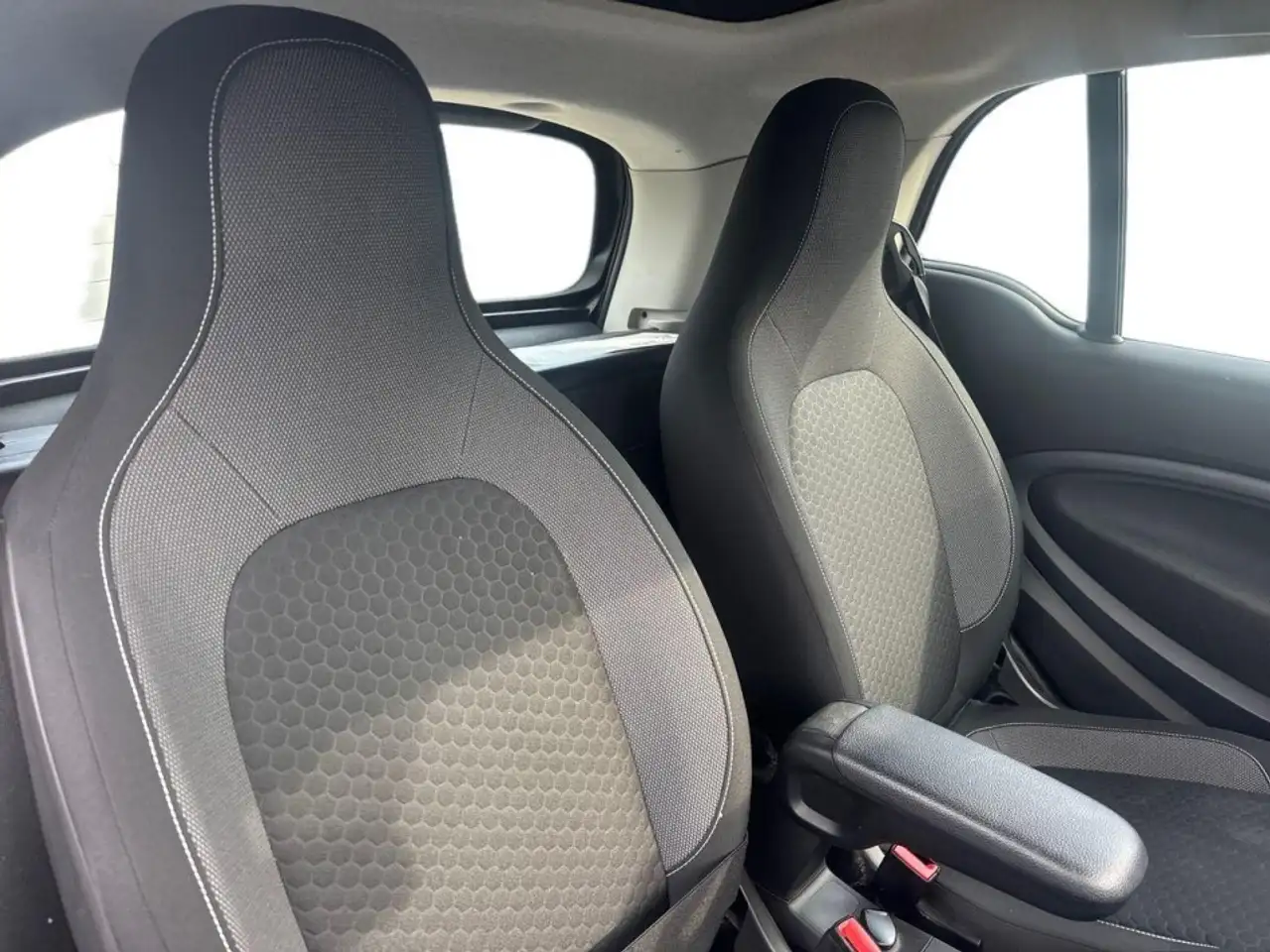 smart forTwo 2023 — фото 16
