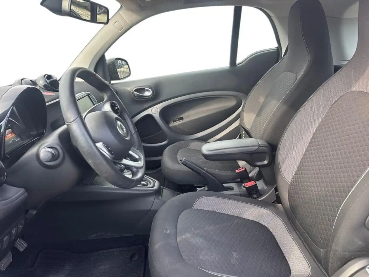 smart forTwo 2023 — фото 10