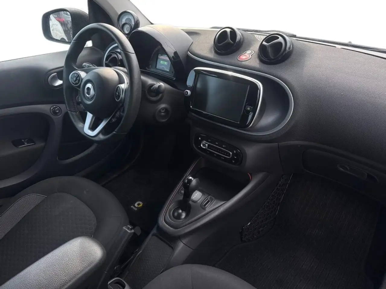 smart forTwo 2023 — фото 15