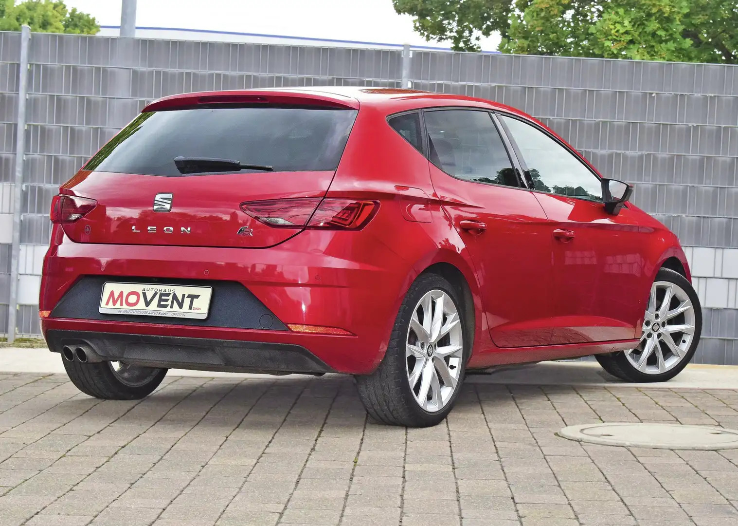 SEAT Leon 1.4 TSI ACT S&S*Panorama*Schiebedach*Alcantara Rot - 2