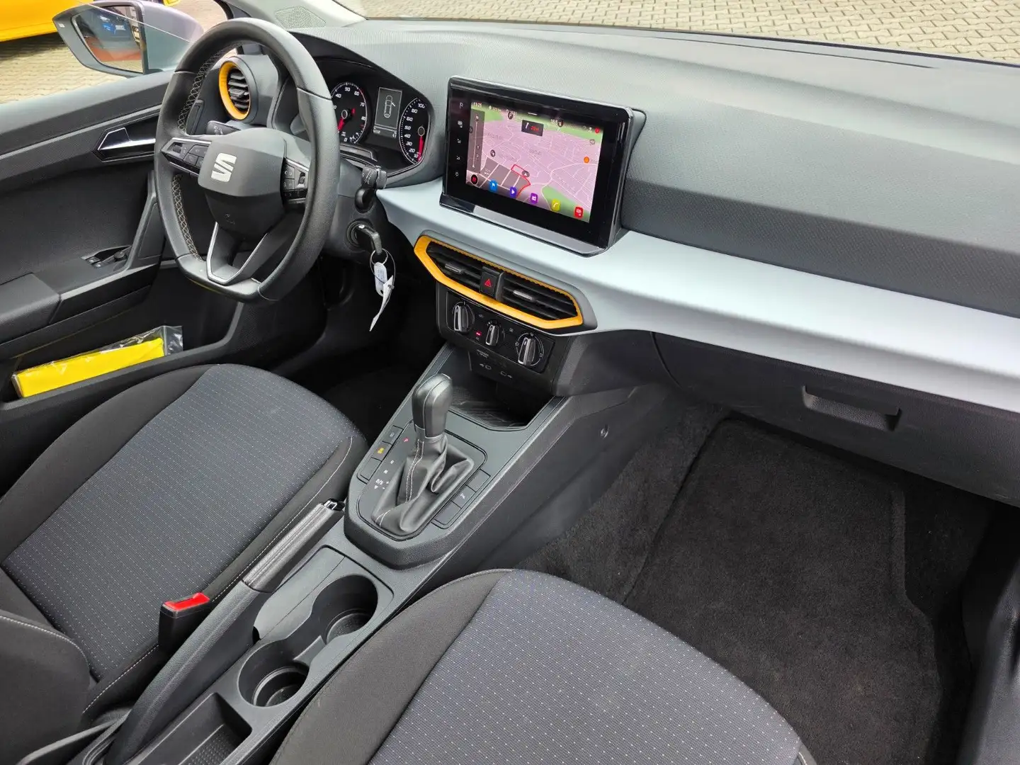 SEAT Ibiza 1.0 TSI Style Automatik/Lane/Infotain-Pake Silber - 2
