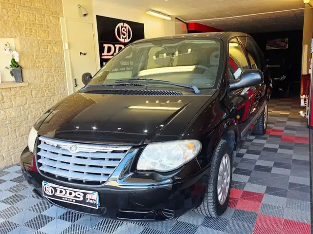 Chrysler Voyager 7 PLACES 2.8 CRD TBE CT OK